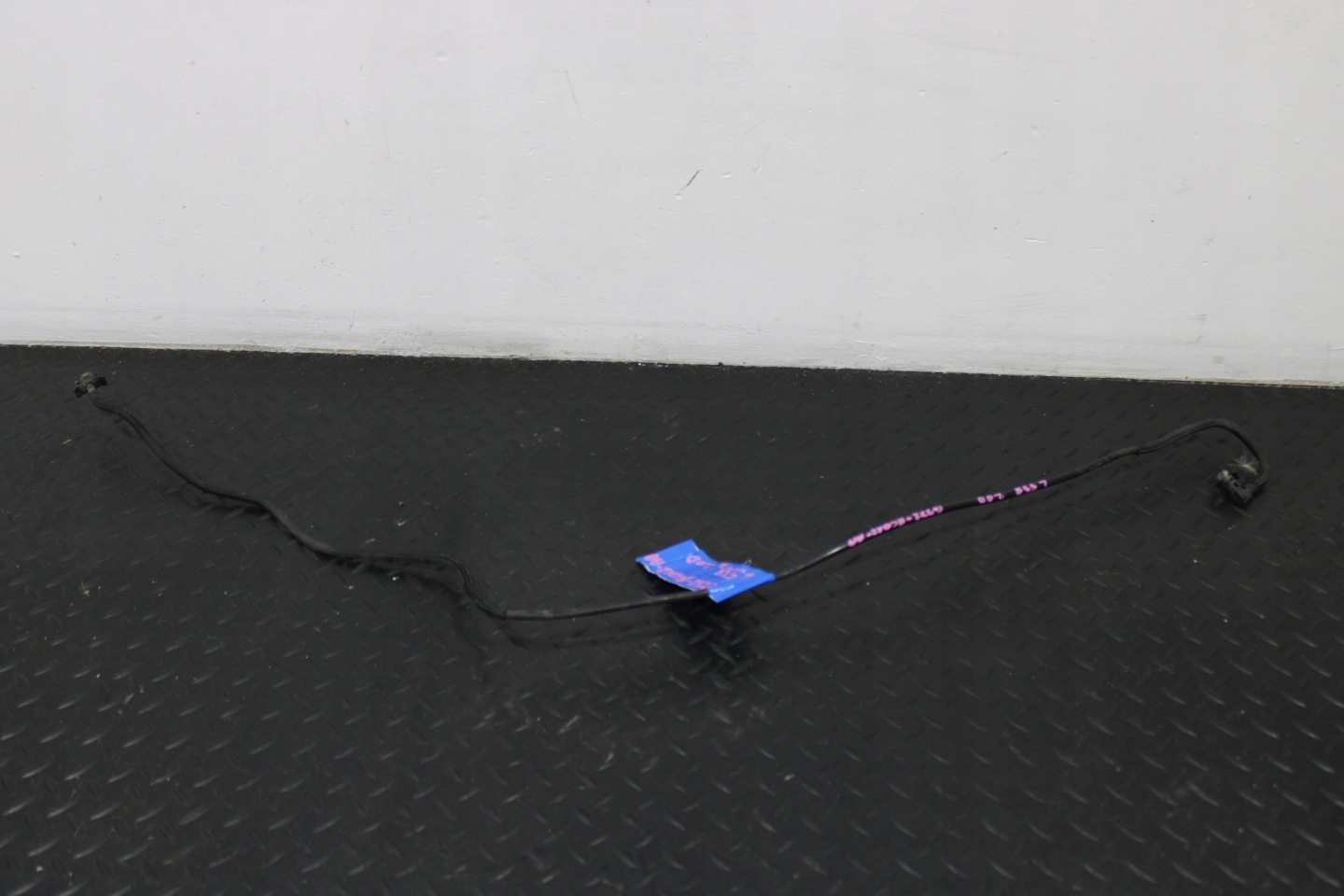 crijevo prijenos vode GJ32-8C012-AA LAND ROVER EVOQUE LIFT L538