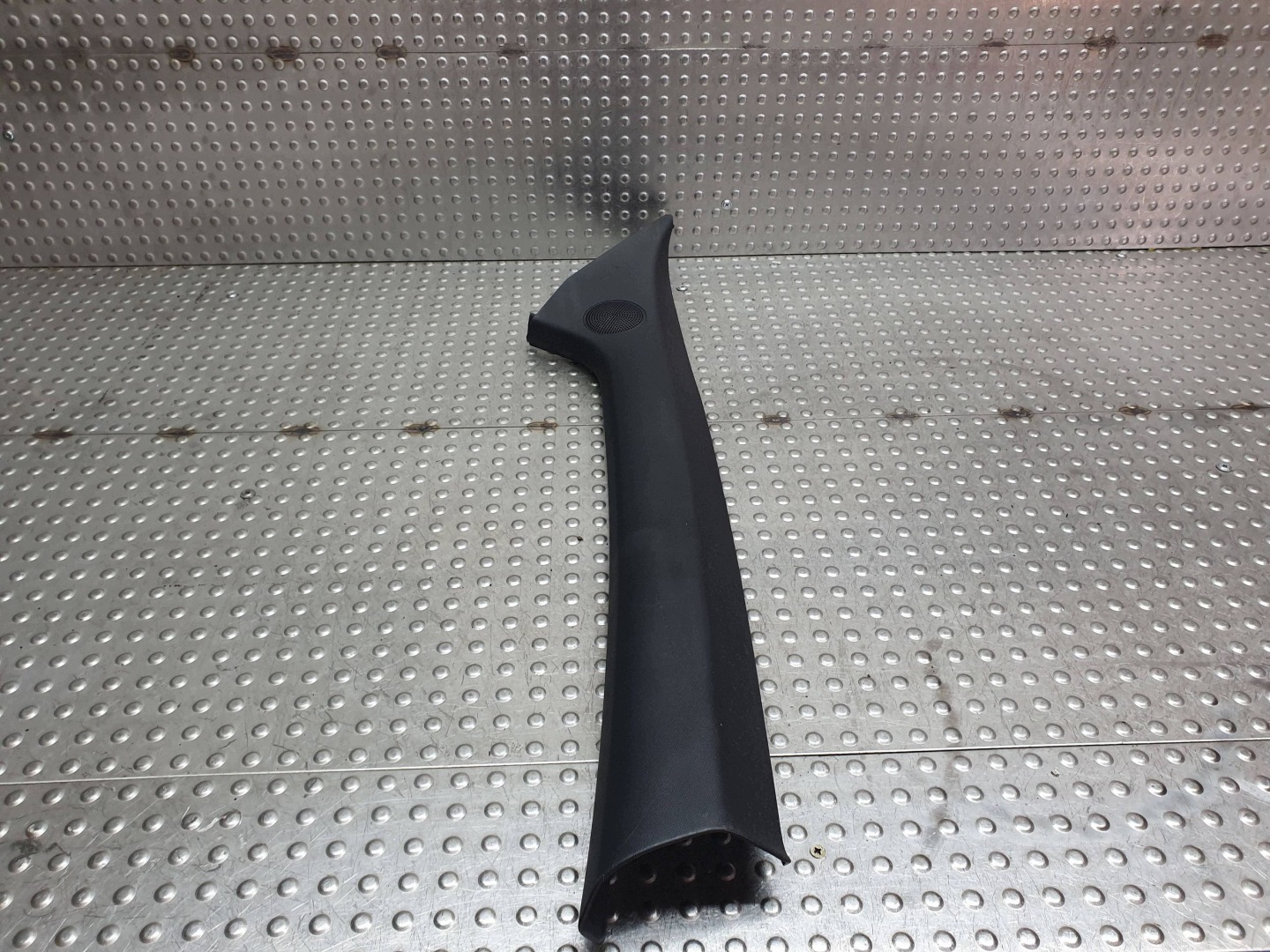 cover SLUPKA speaker right front black 5F0867234K SEAT LEON III 5F