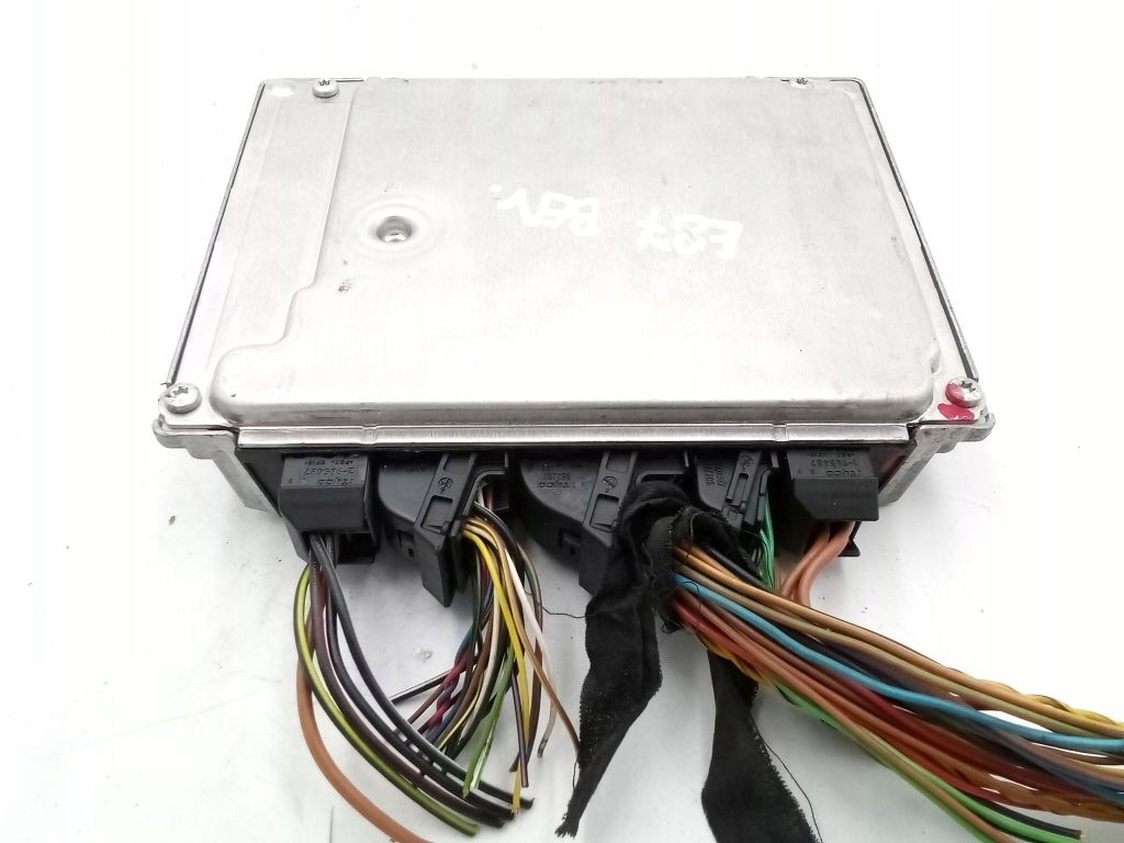 BMW 1 E87 computer control unit of the engine ECU 7557809-01 + wtyczki