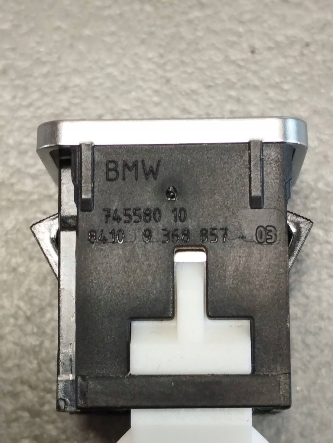 BMW 7 G11 PORT USB 9368857