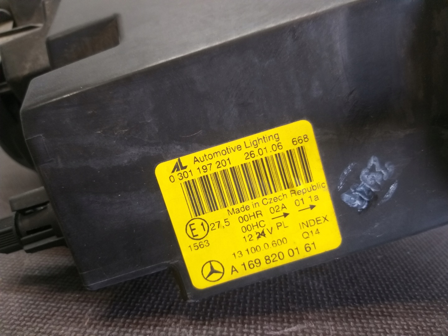 LIGHT FRONT LEFT MERCEDES A KLASA W169