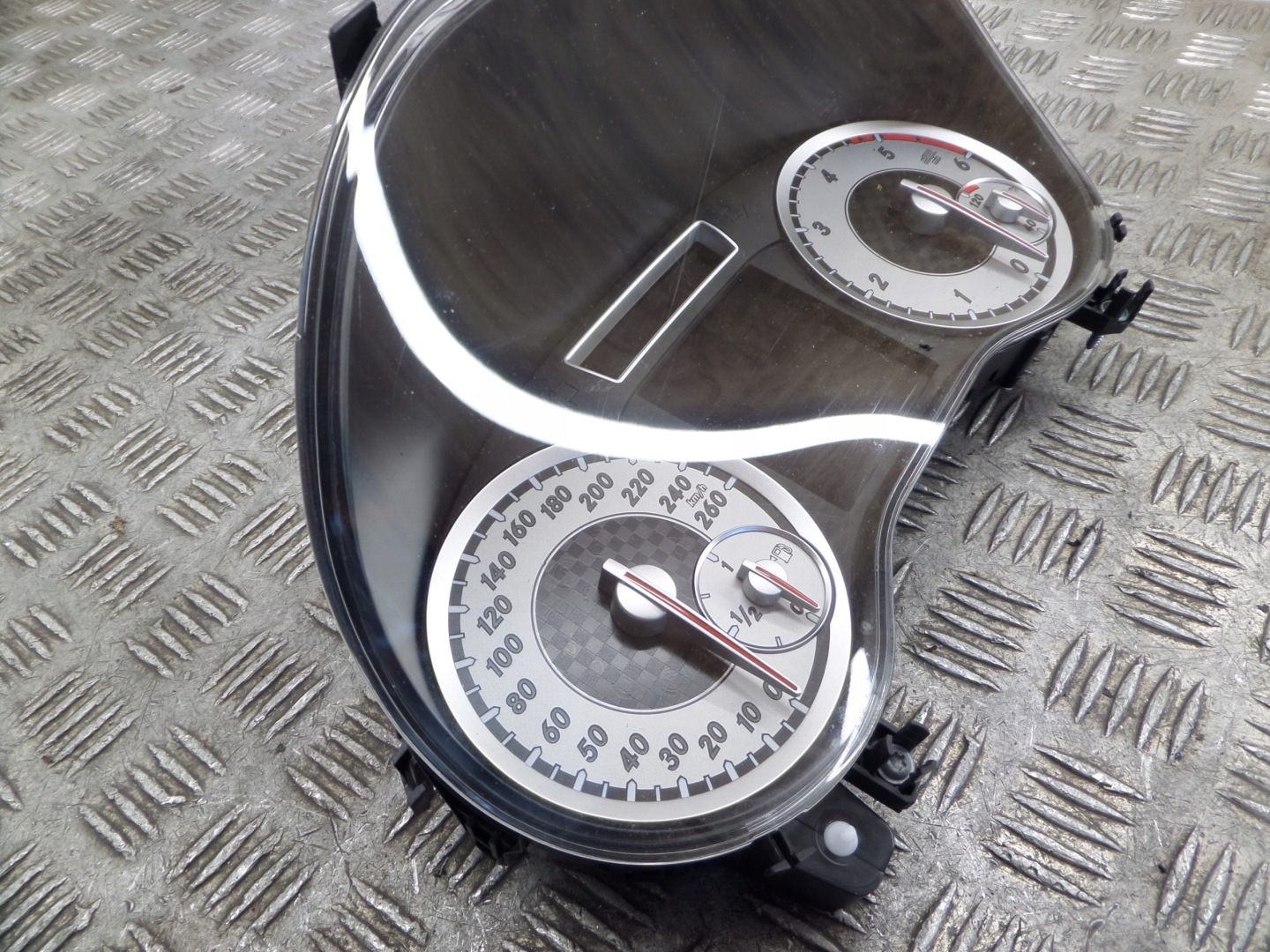 MERCEDES W176 clock dials PAKIET AMG DIESEL A1769009301