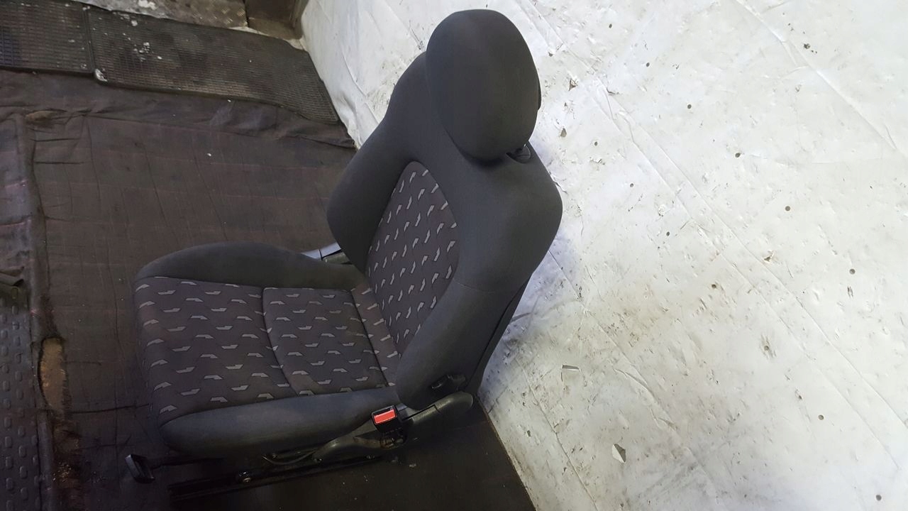 Siège Avant Droite Passegers Mercedes W203 CL