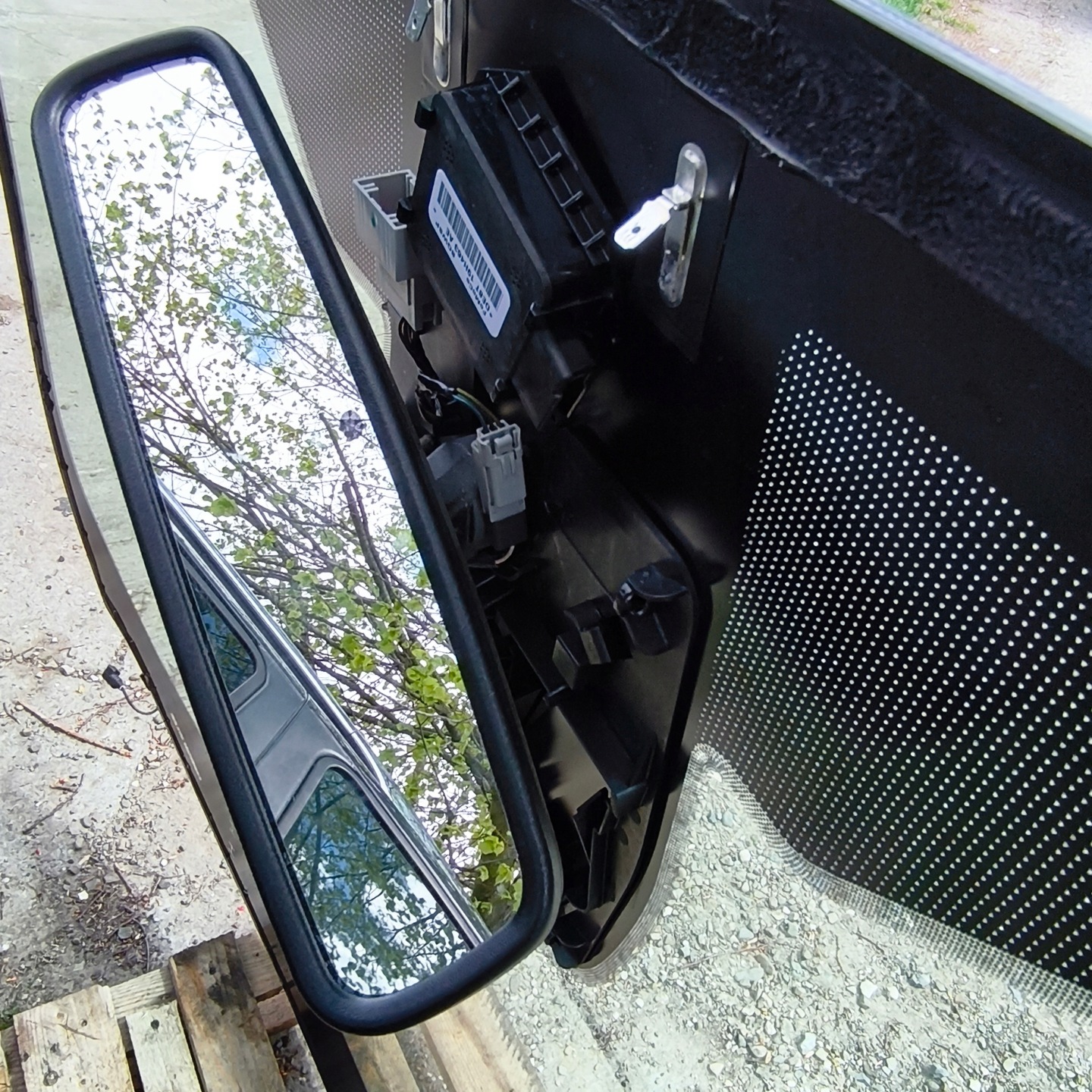 Ford Kuga II MK2 window front iron GRZANA