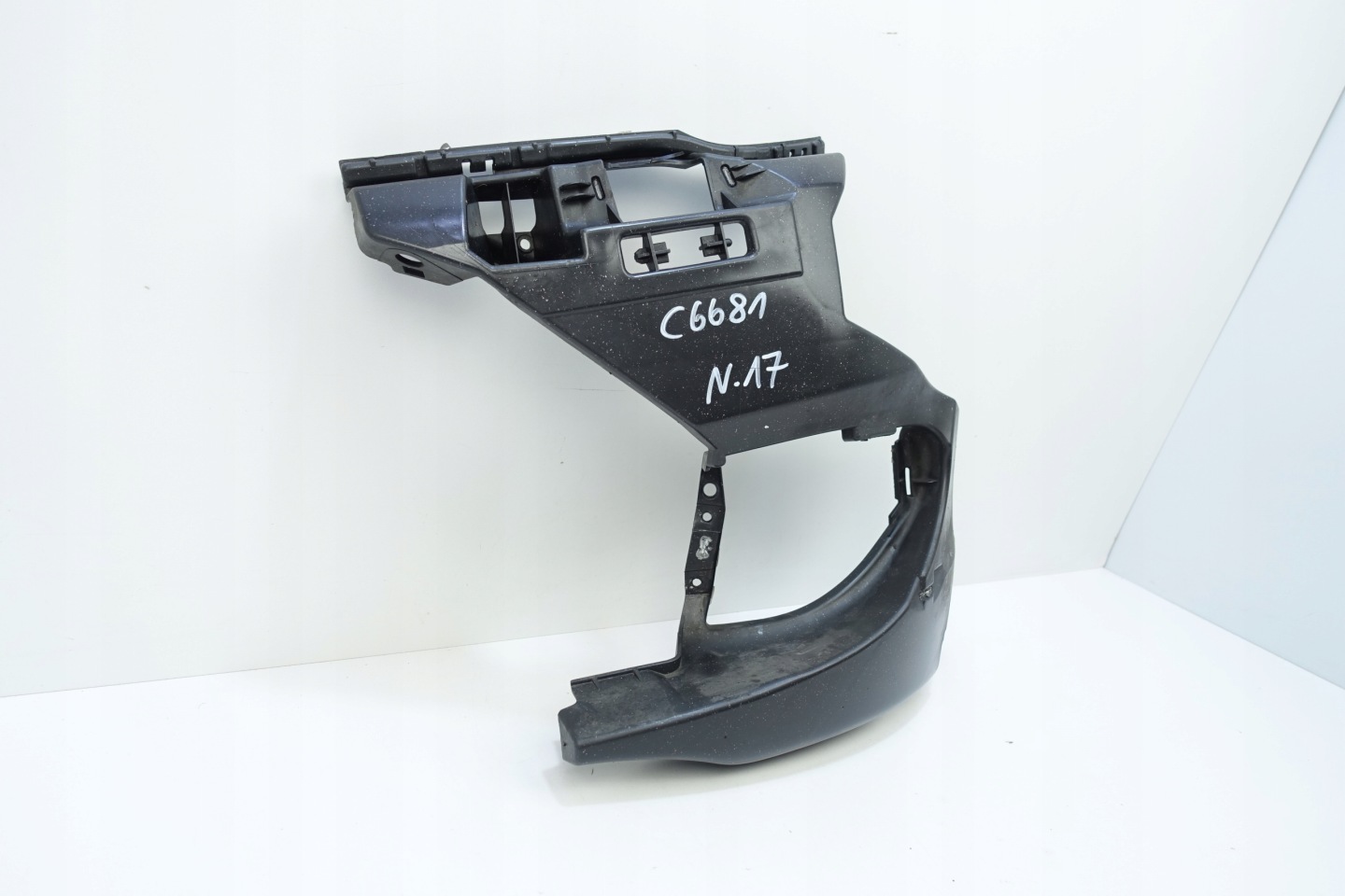 bumper bracket left front BMW V 5 F10 F11 7200721