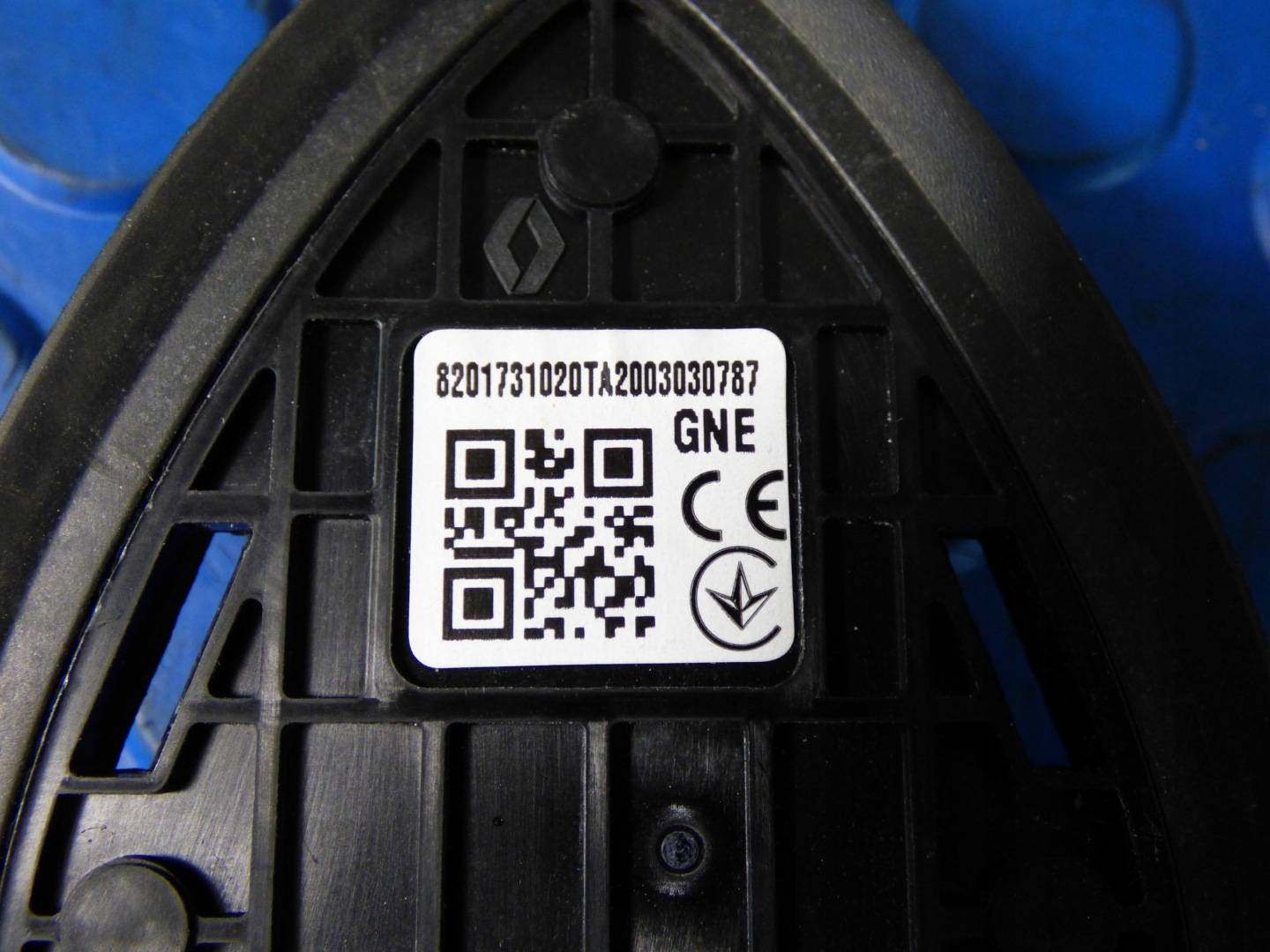 ANTENNE TOIT NAVI 8201731020 RENAULT CAPTUR II