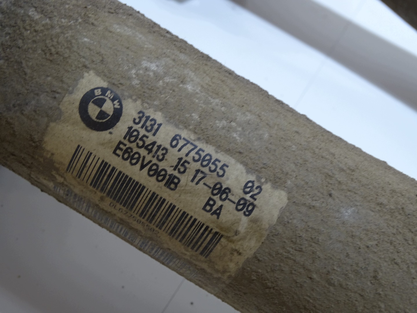 shock absorbers left right front E60 E61 N47 OE 6775055 6775056 (4817804)