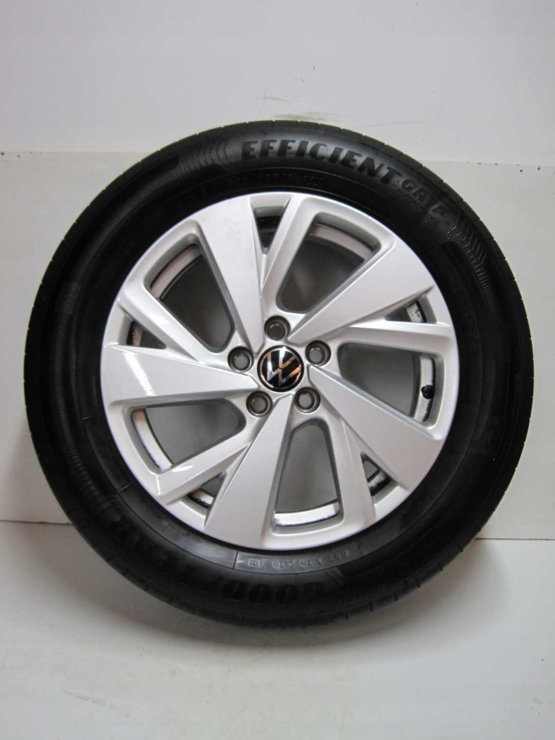 wheels discs tyres VW TAIGO 2G7 R16 5 3 MM