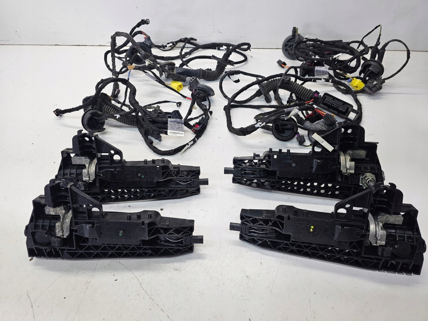 handles handle AUDI Q5 8R A4 B8 A5 8T KEYLESS GO KOMPLET LZ9Y
