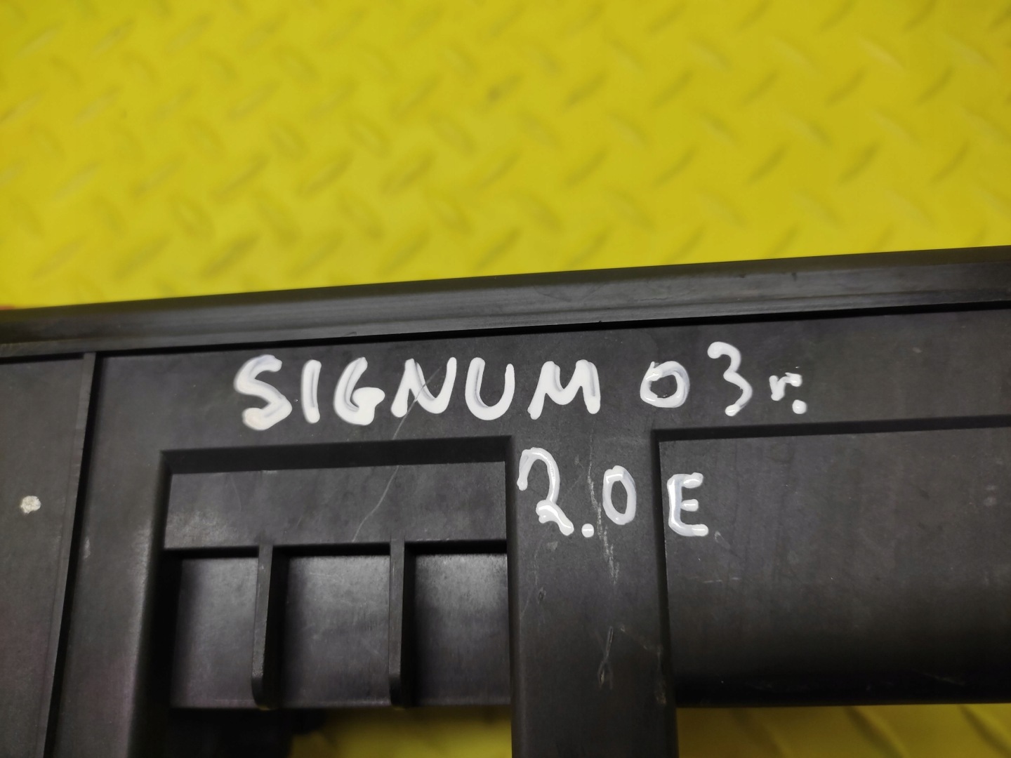 OPEL SIGNUM 2.0 Module Boîte BSI 13144710