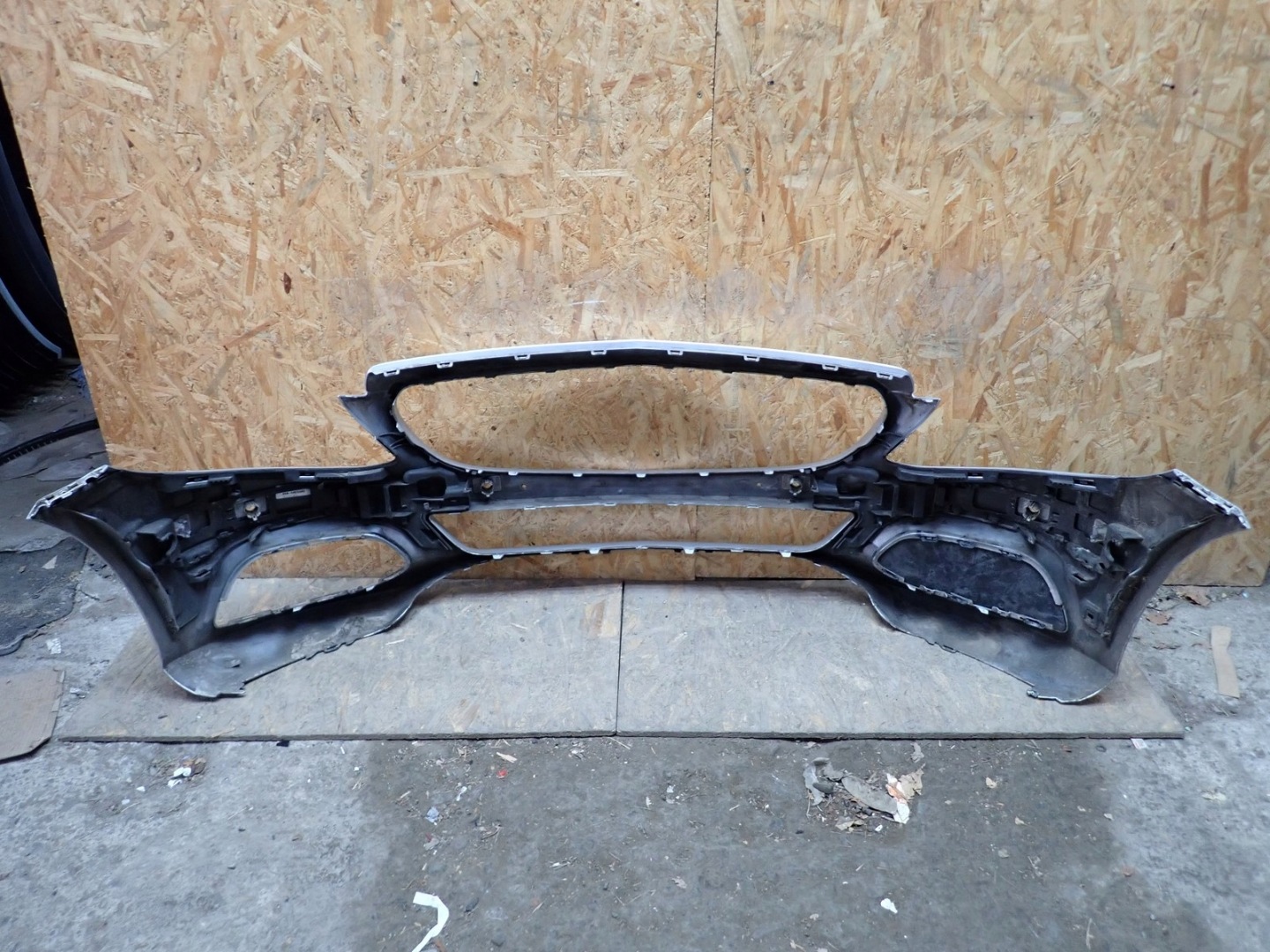 bumper front front MERCEDES C KLASA 205 2014-2018R A2058850125