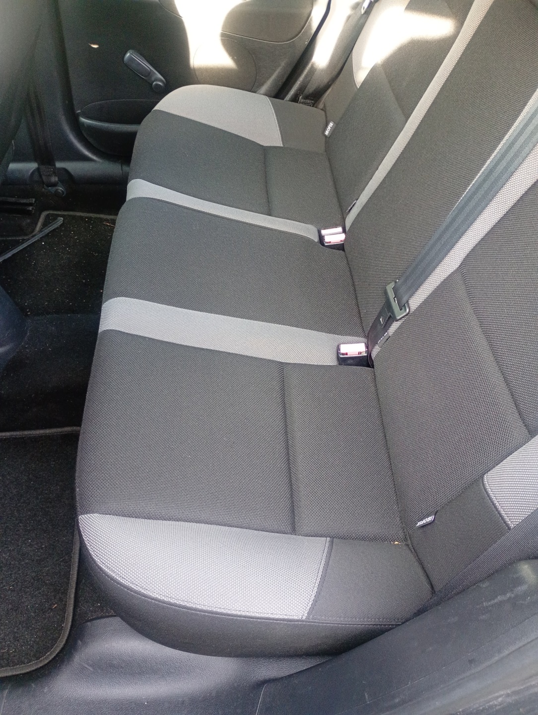 hátsó ülés hátso hátsó Peugeot 207 06-13