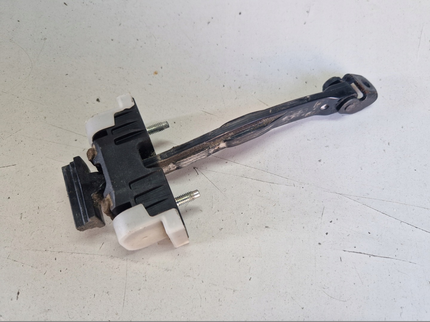 OPEL INSIGNIA limiter door left front 13229021