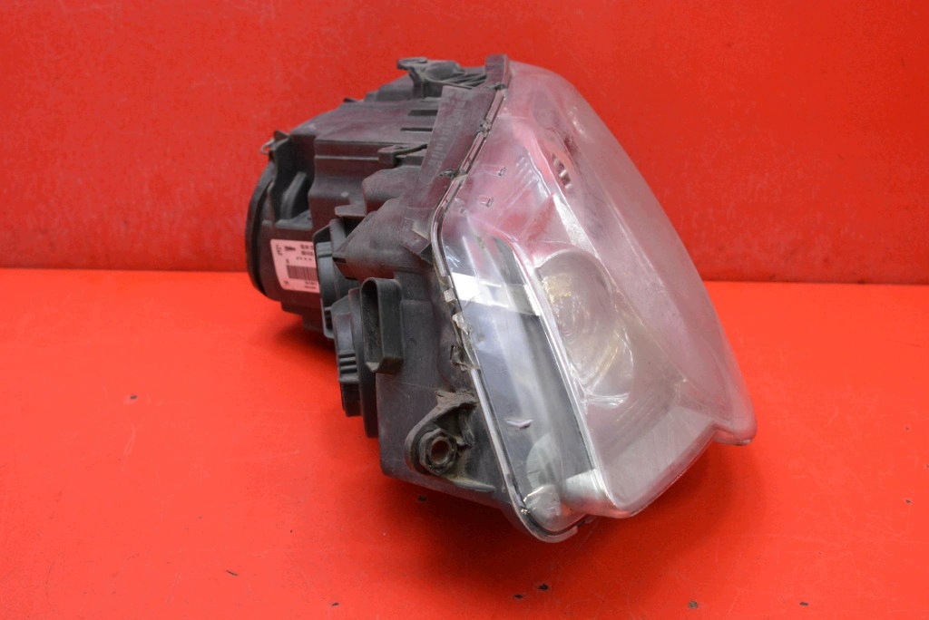 REFLEKTOR left light front lens XENON EU 1Q0941753B VW EOS 06-10