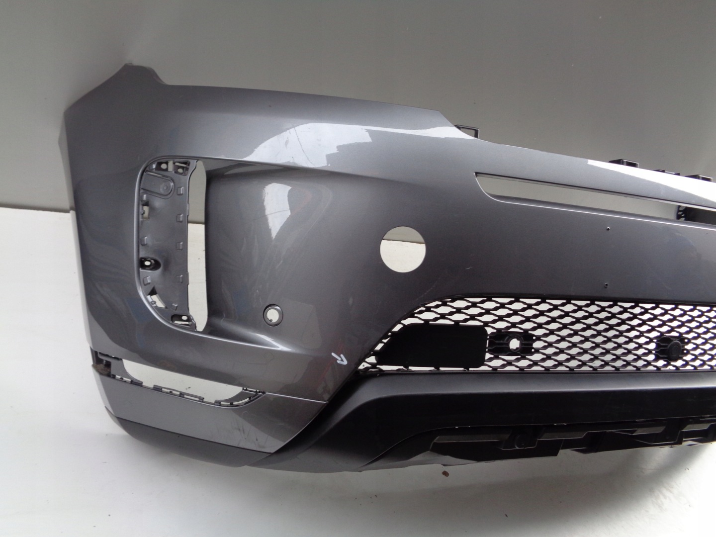 front bumper RANGE ROVER EVOQUE II 19- NR 50235