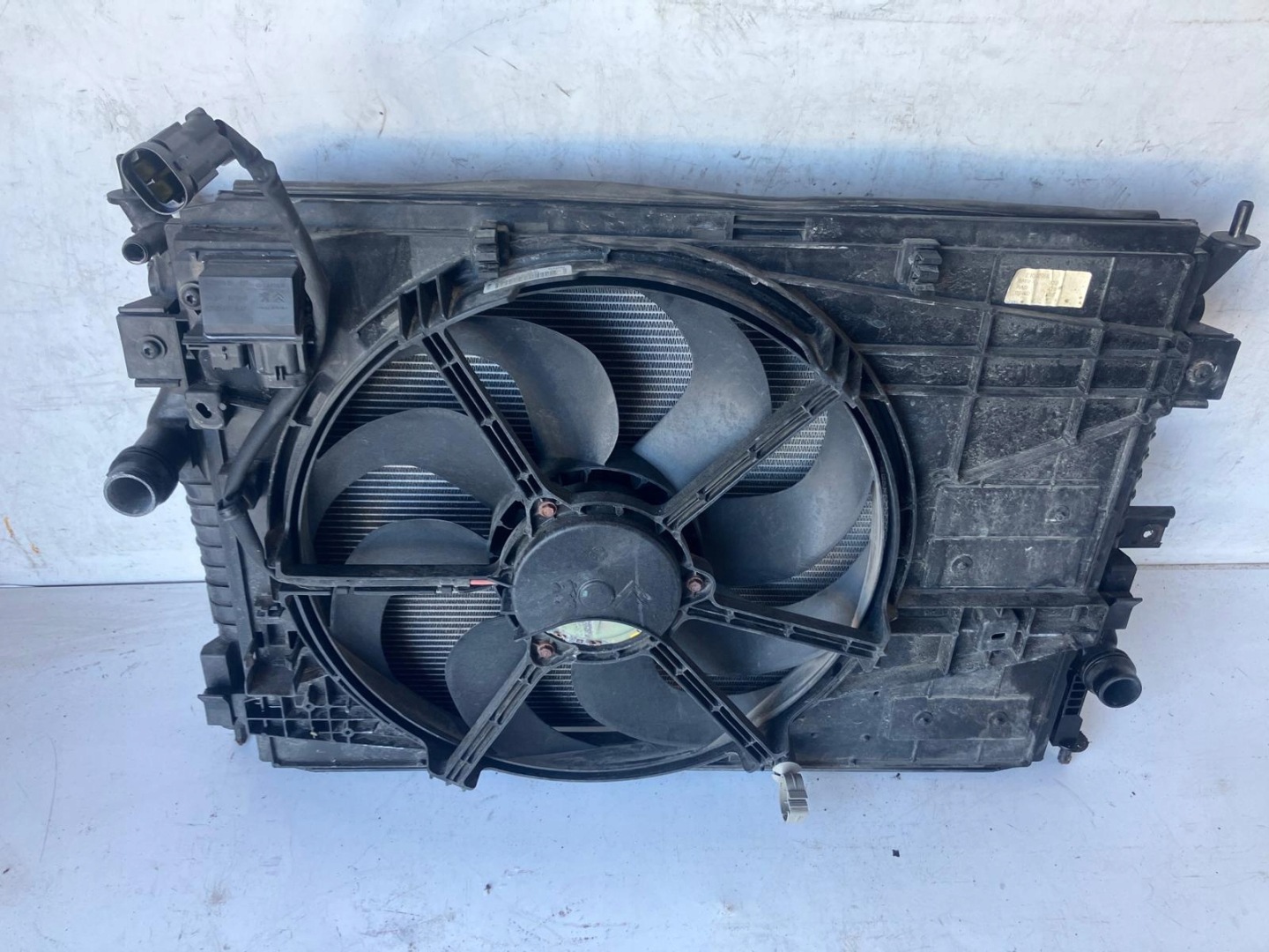 support panel for radiators radiator CITROEN C4 PICASSO II 1.2 THP 9806313280