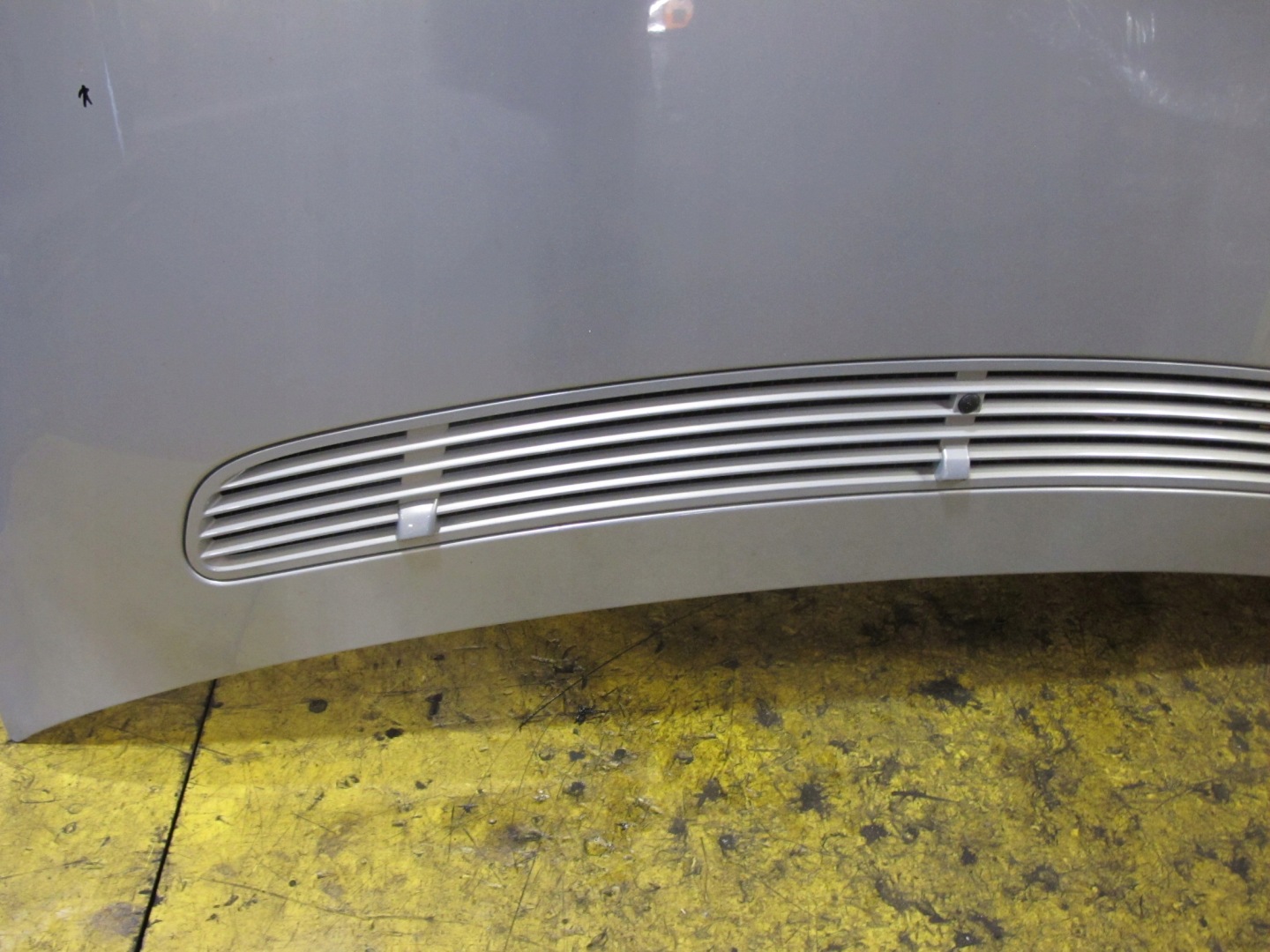 MERCEDES W220 S-KLASA bonnet front grille 347