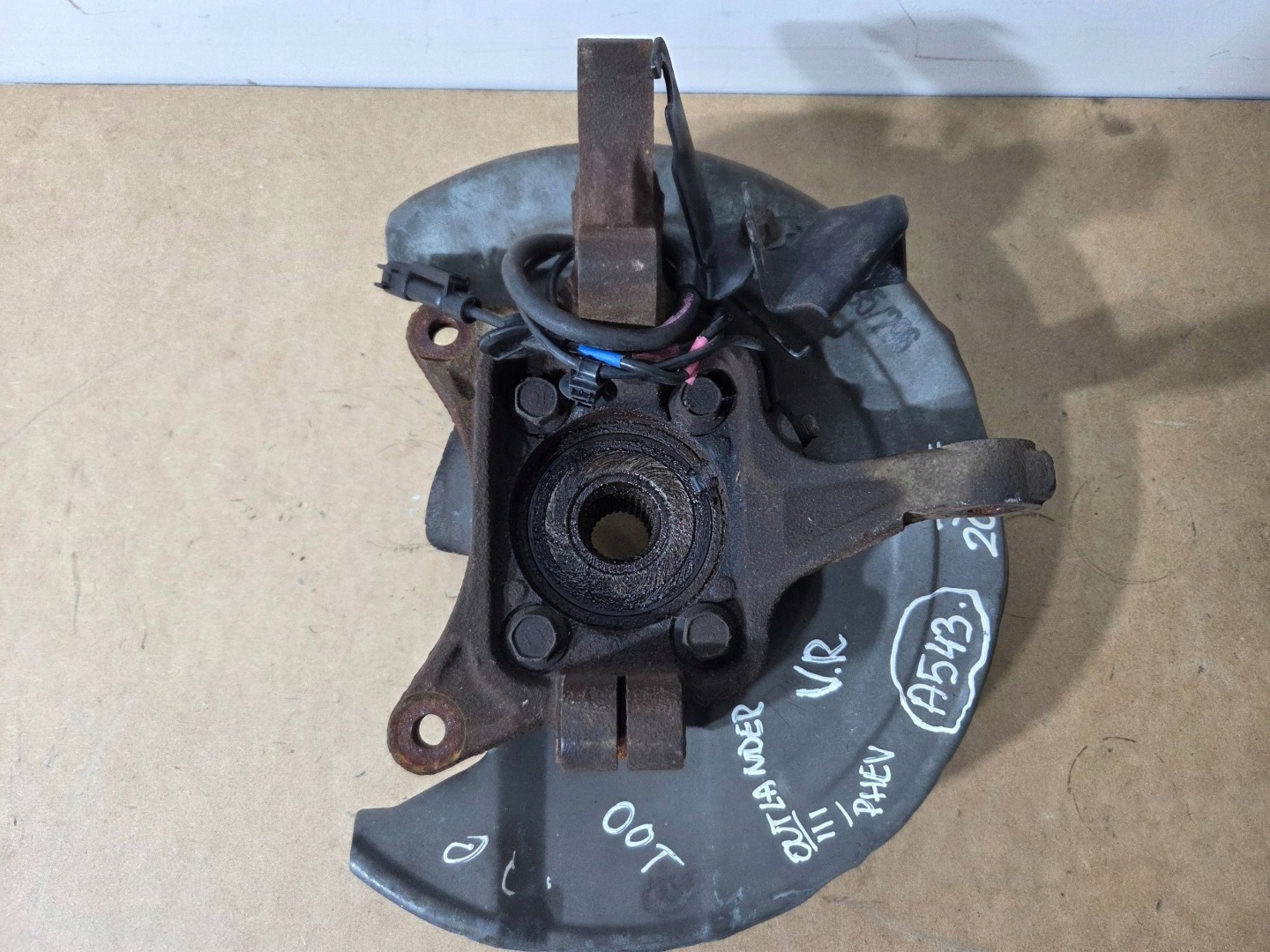 Mitsubishi Outlander III PHEW swing front right (A543)