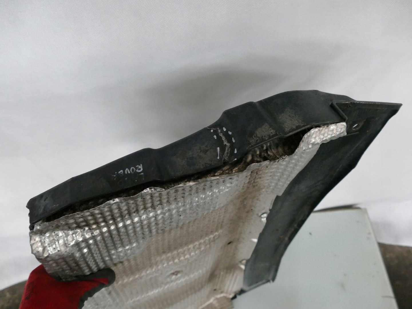 RANGE ROVER SPORT L320 3.6 TD motor cover lower