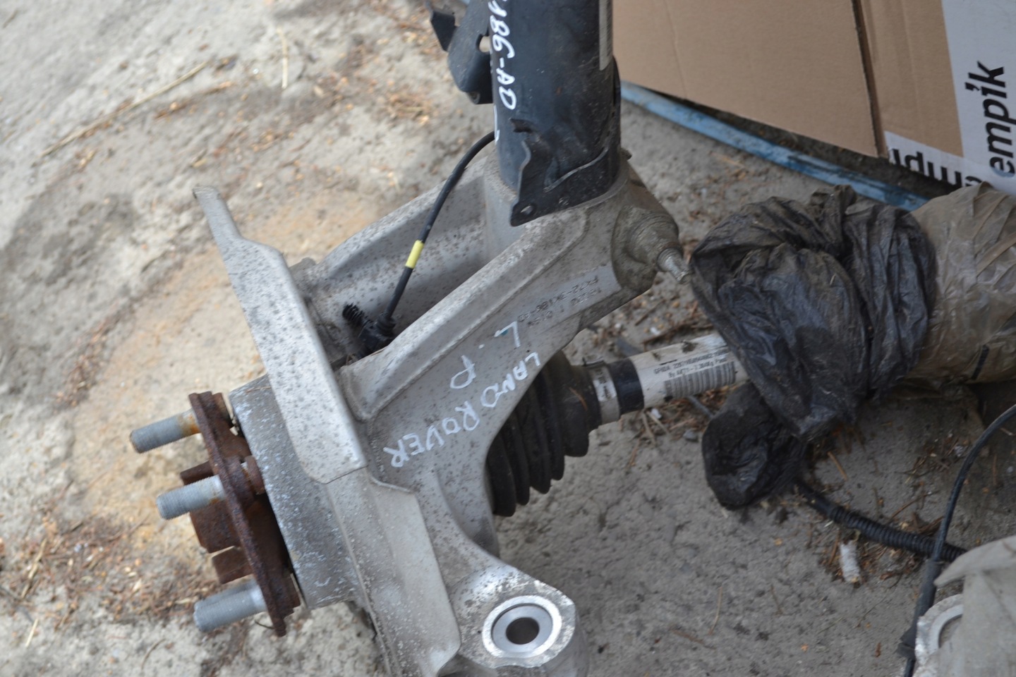 DISCOVERY SPORT L550 shock absorber swing right