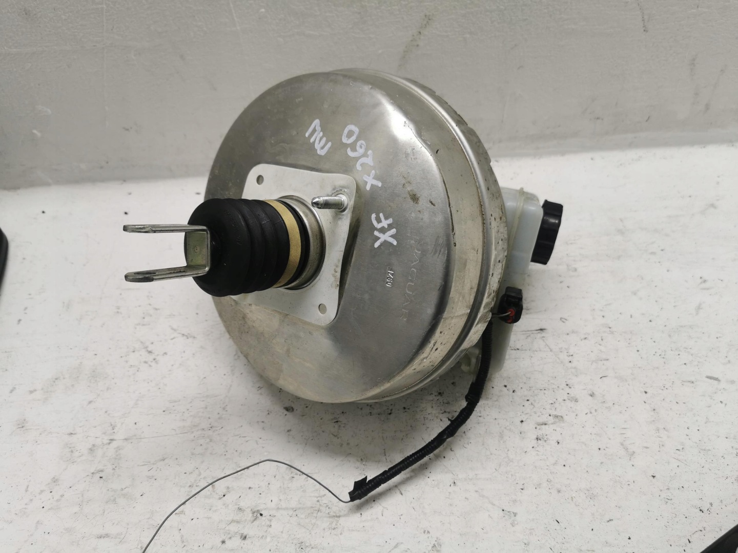 servo Servofreno JAGUAR XF II X260 GX73-2B195