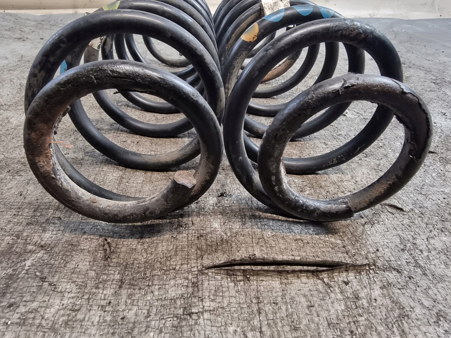 SPREZNY rear part x2 VW FOX 05r