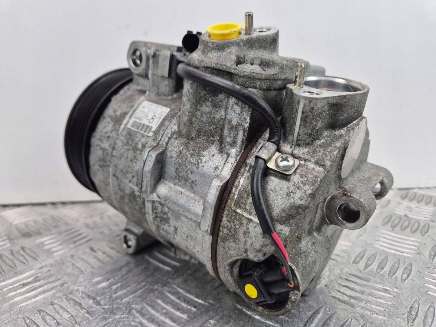 Mercedes E350 W211 compresseur de climatisation M272 A0012308111