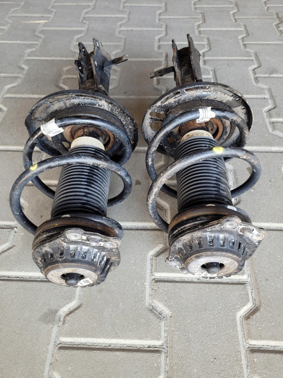 shock absorber front front right 84155686 OPEL INSIGNIA B 1.6 D CDTI