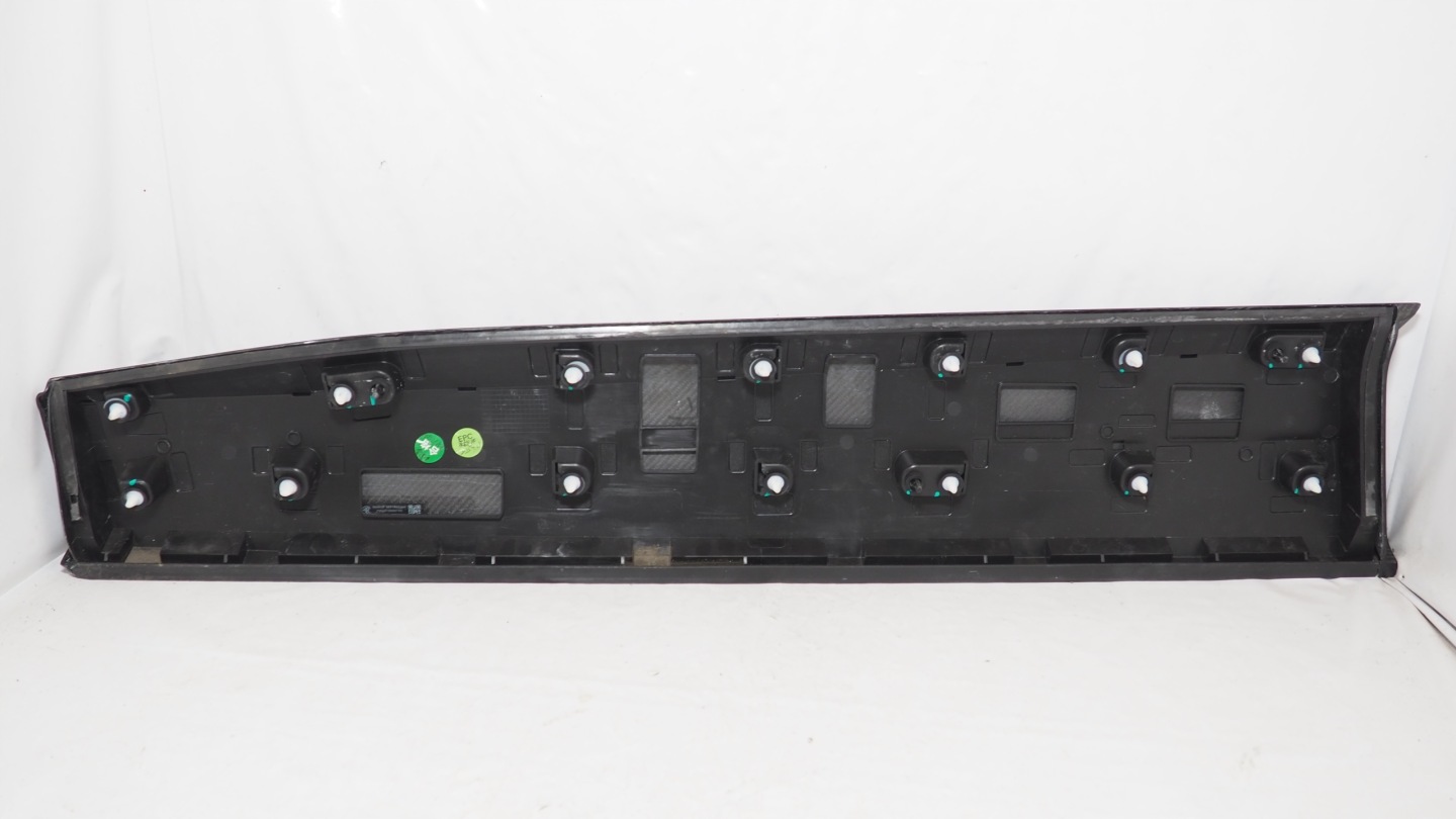 Lotus Eletre lišta dvere Carbon pravá predok 8891667021