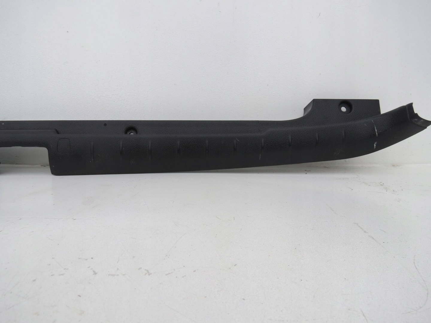cover of the threshold boot VOLVO XC70 II AWD 2.4D 185KM 2000-2007r