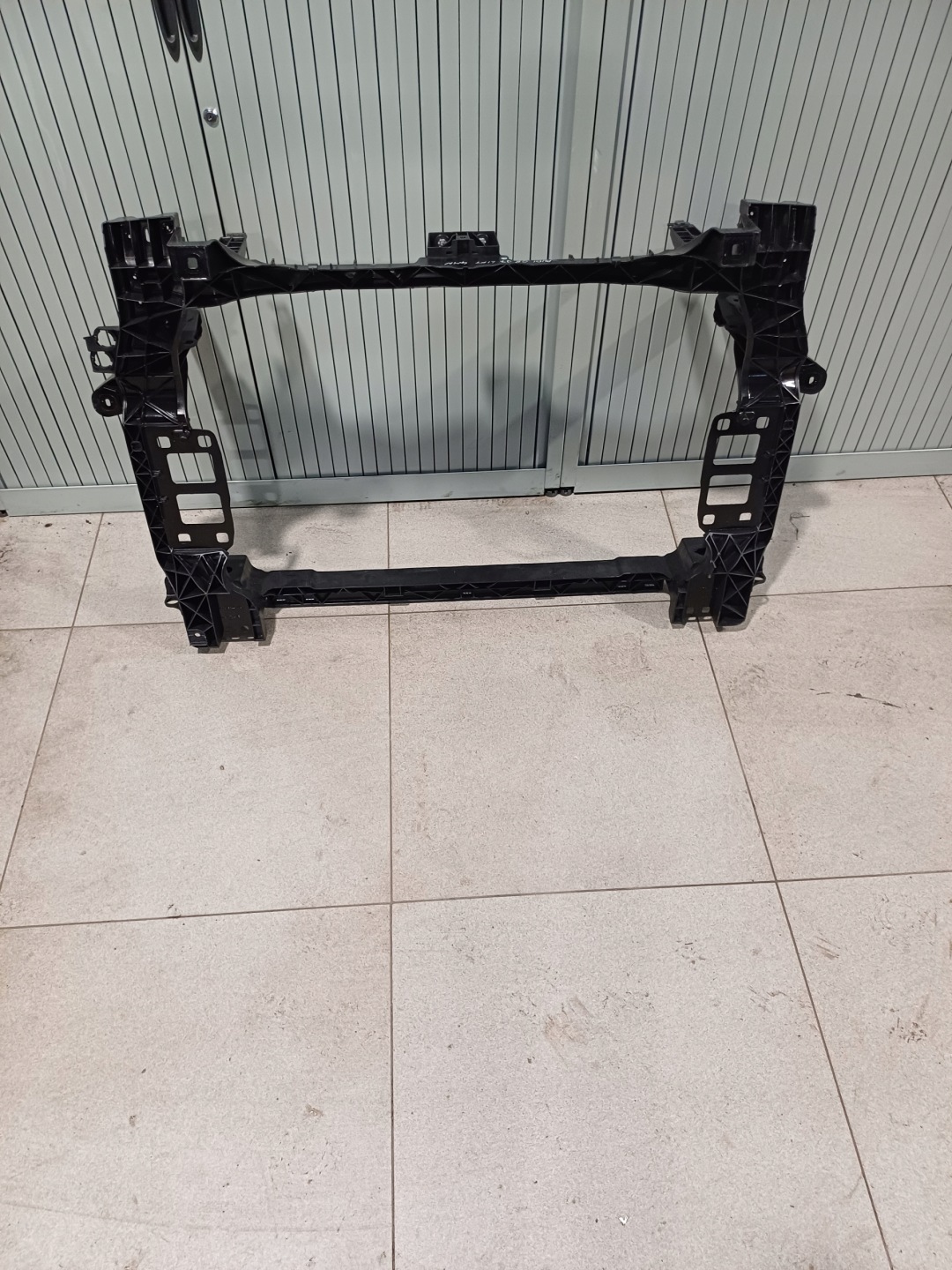 bar, wall front AUDI Q8 Q7 LIFT 4MN 4MN805594B