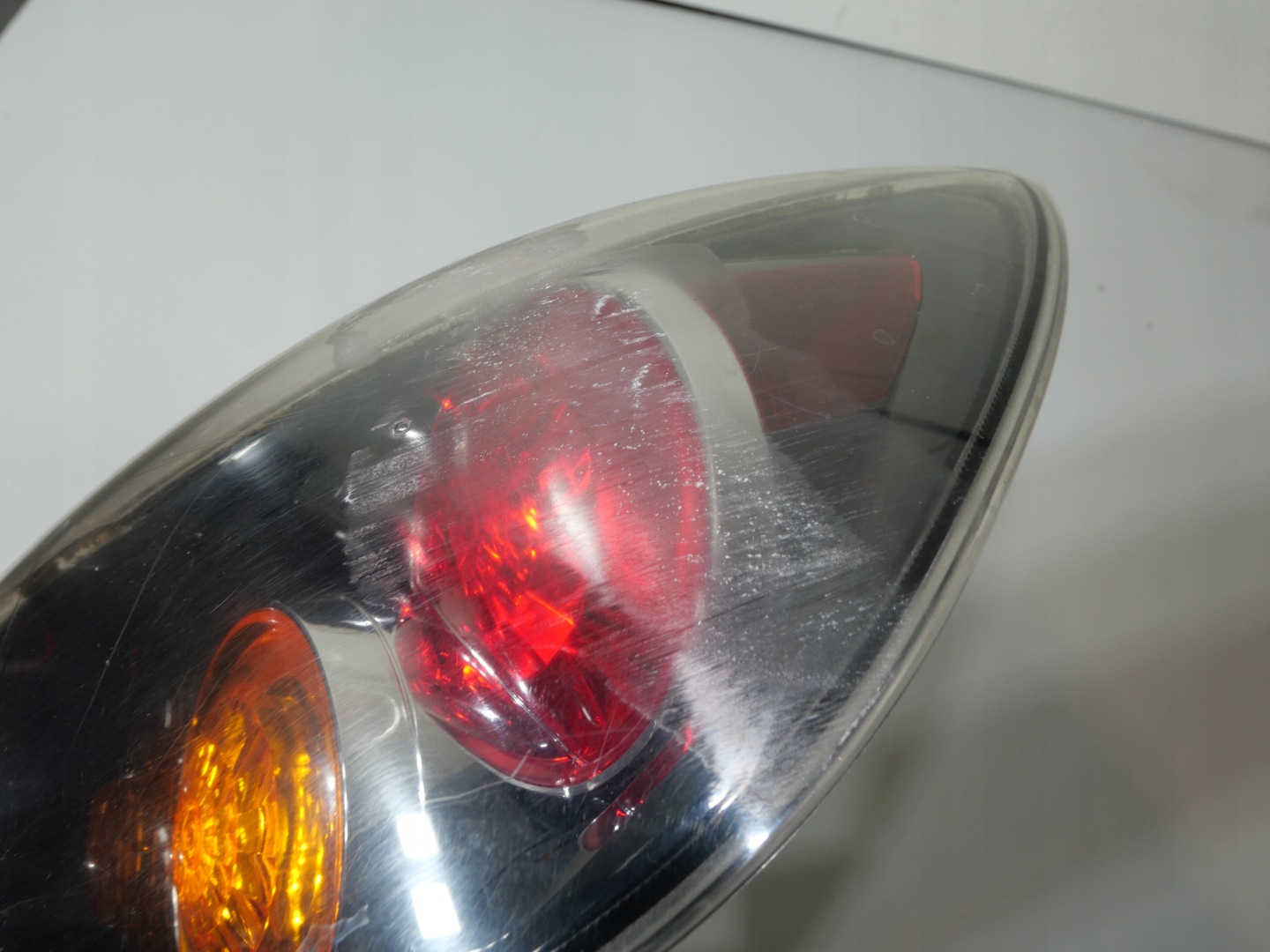 MAZDA 3 light rear part P6312