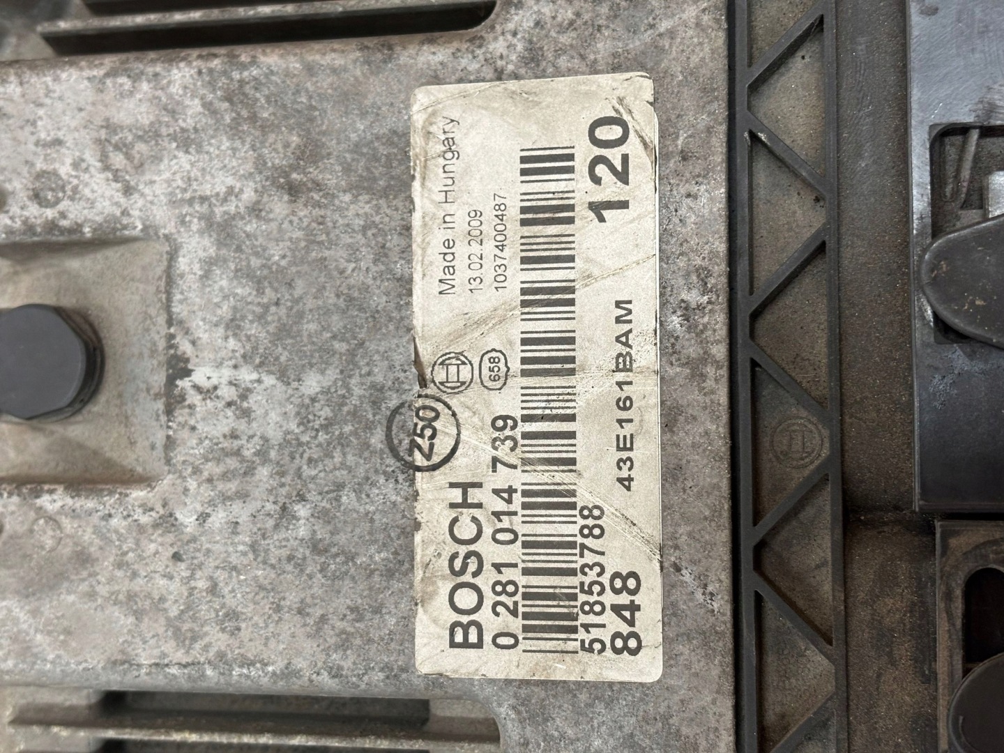 control unit of the engine computer FIAT 1.6 JTD 0281014739