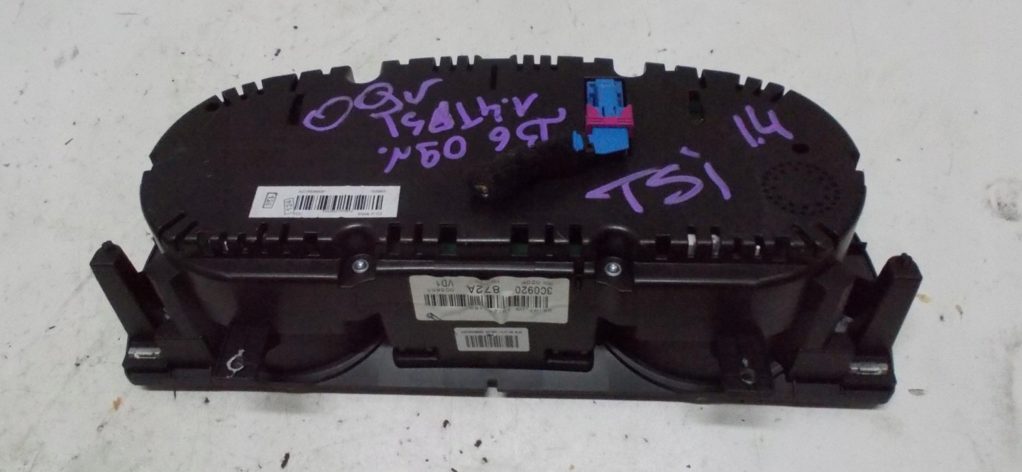 VW PASSAT B6 1.4 TSI 09R dials dials 3C0920872A