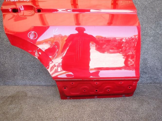 VW TIGUAN II 15- door right rear. rear part