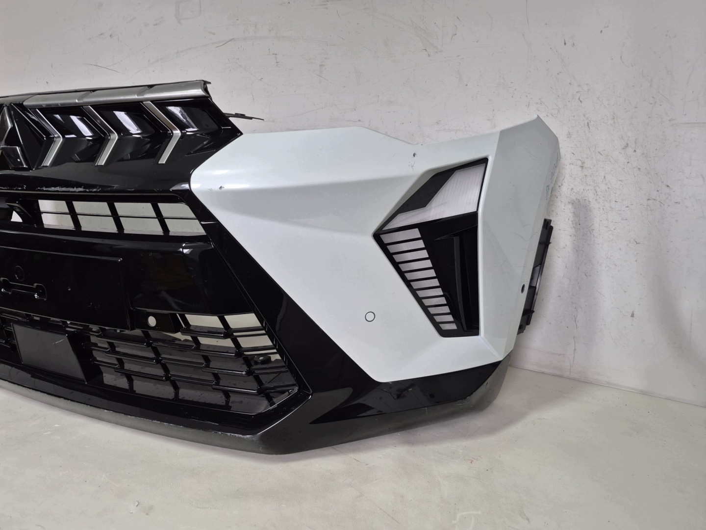 MITSUBISHI ASX II LIFT 24- bumper front front grill RADAR PDC KAMERA