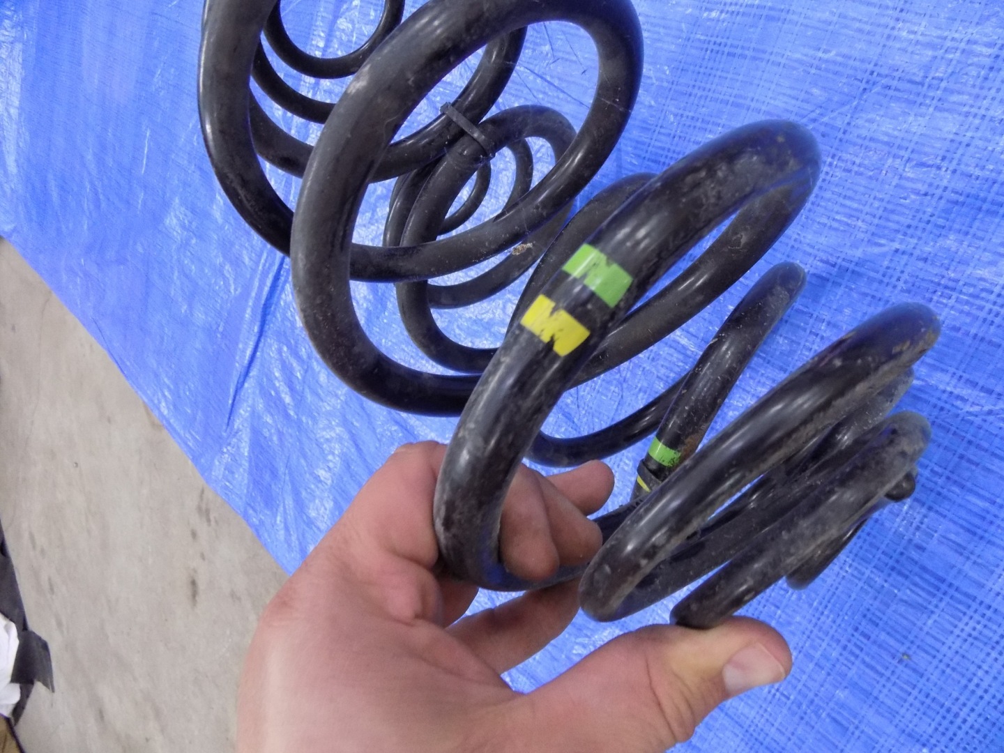 springs springing rear part rear. RENAULT TRAFIC III
