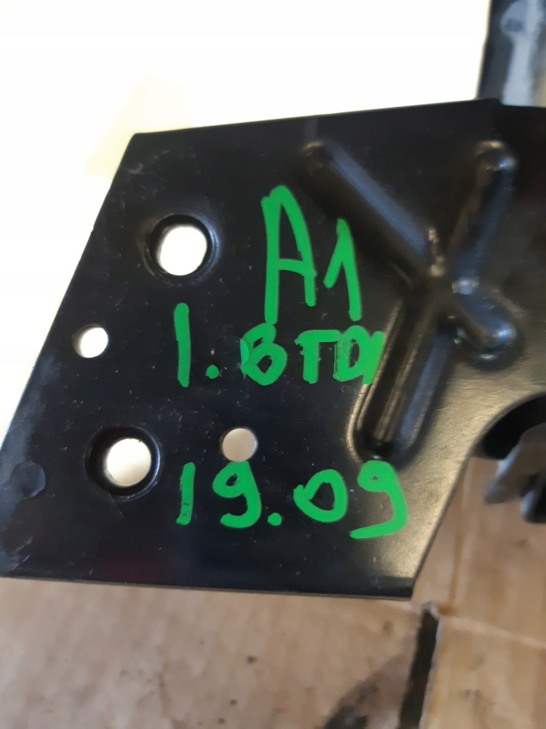 AUDI A1 8X 1.6 TDI brake booster control unit ABS 6R0907379BB