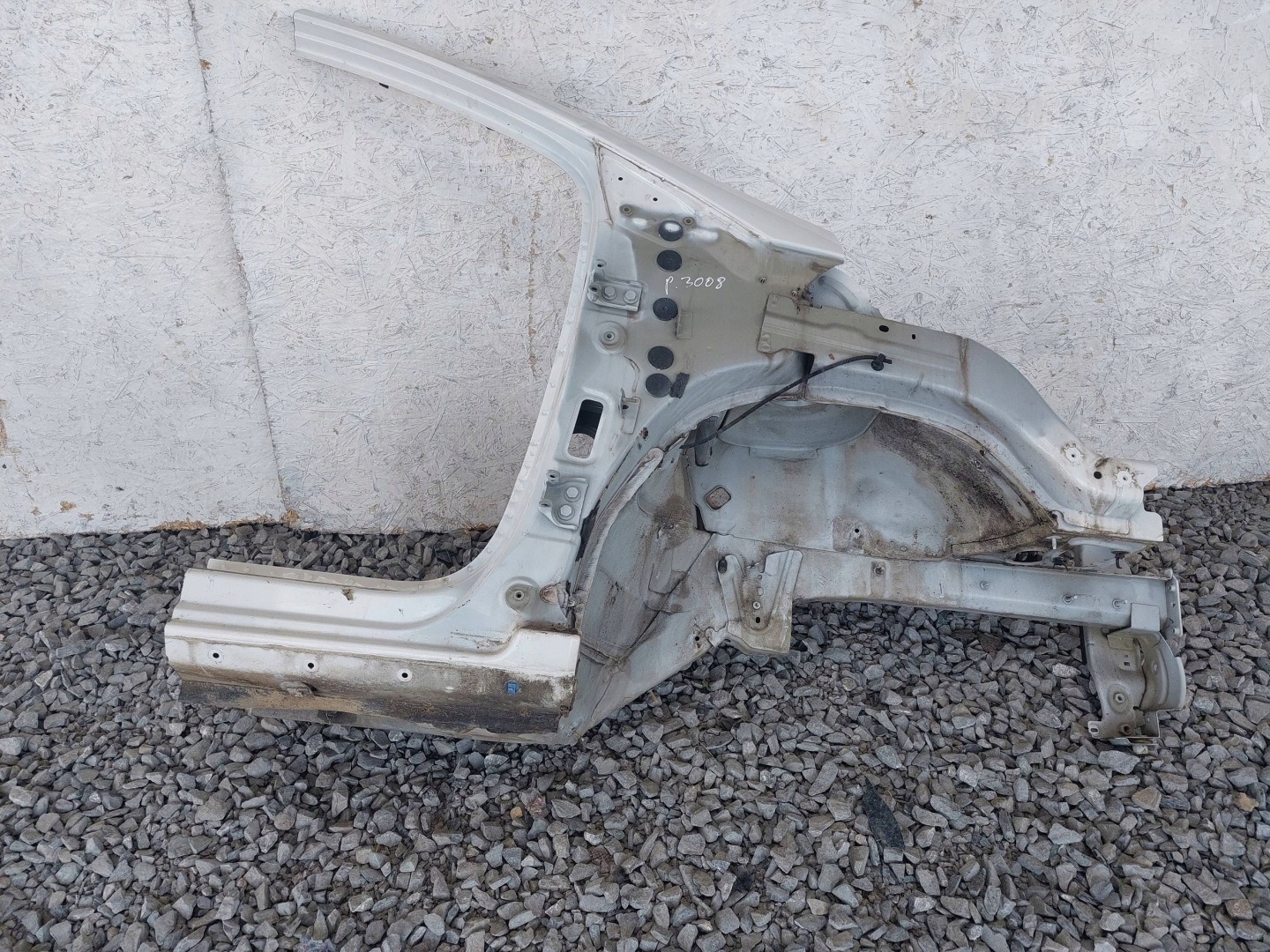 PEUGEOT 3008 and 09-16r pillar A quarter right front