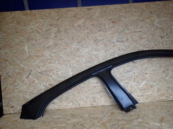 MERCEDES W156 156 GLA pillar right upper roofs