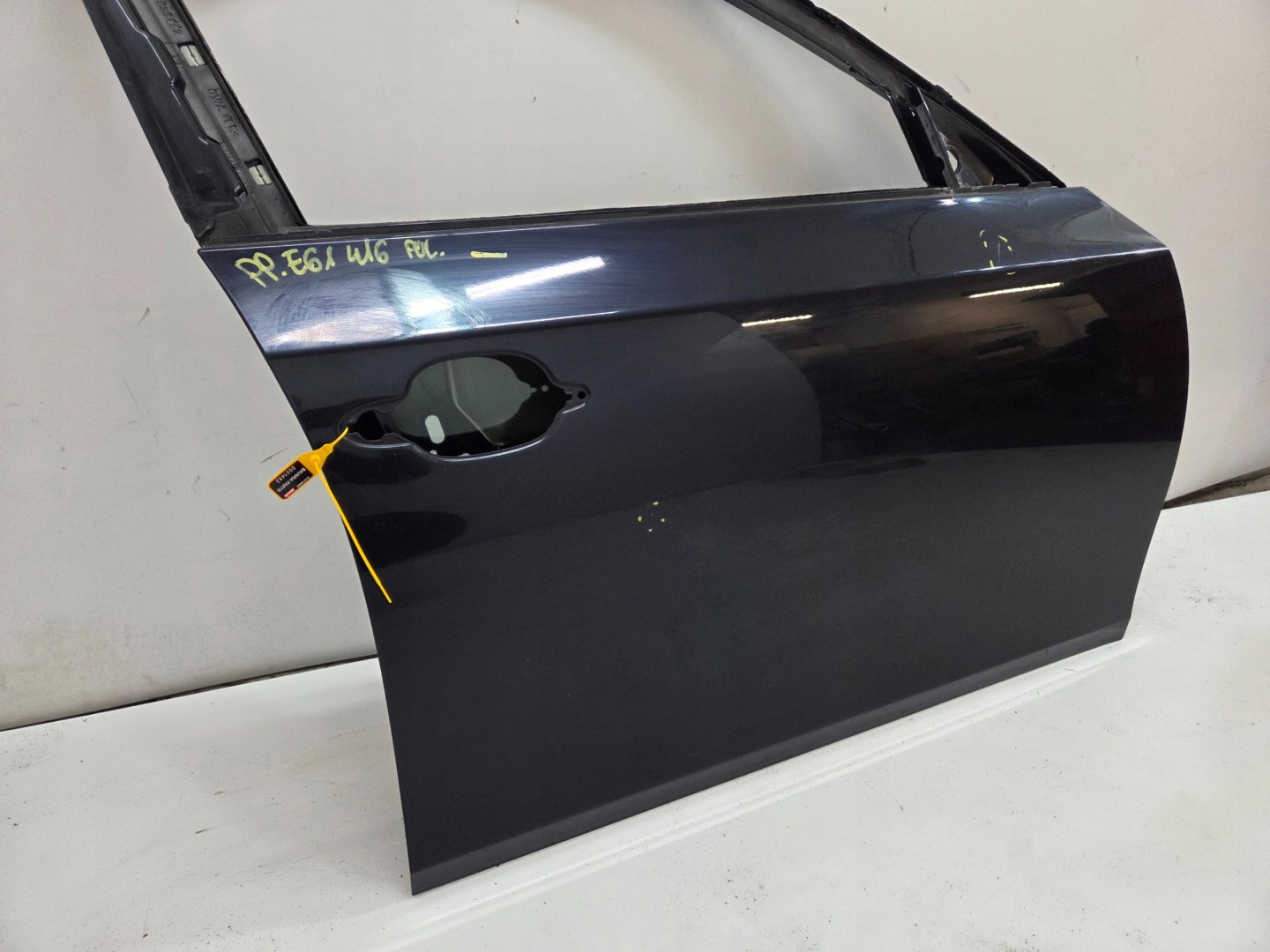 ajtó jobb első eleje BMW E60 E61 CARBONSCHWARZ