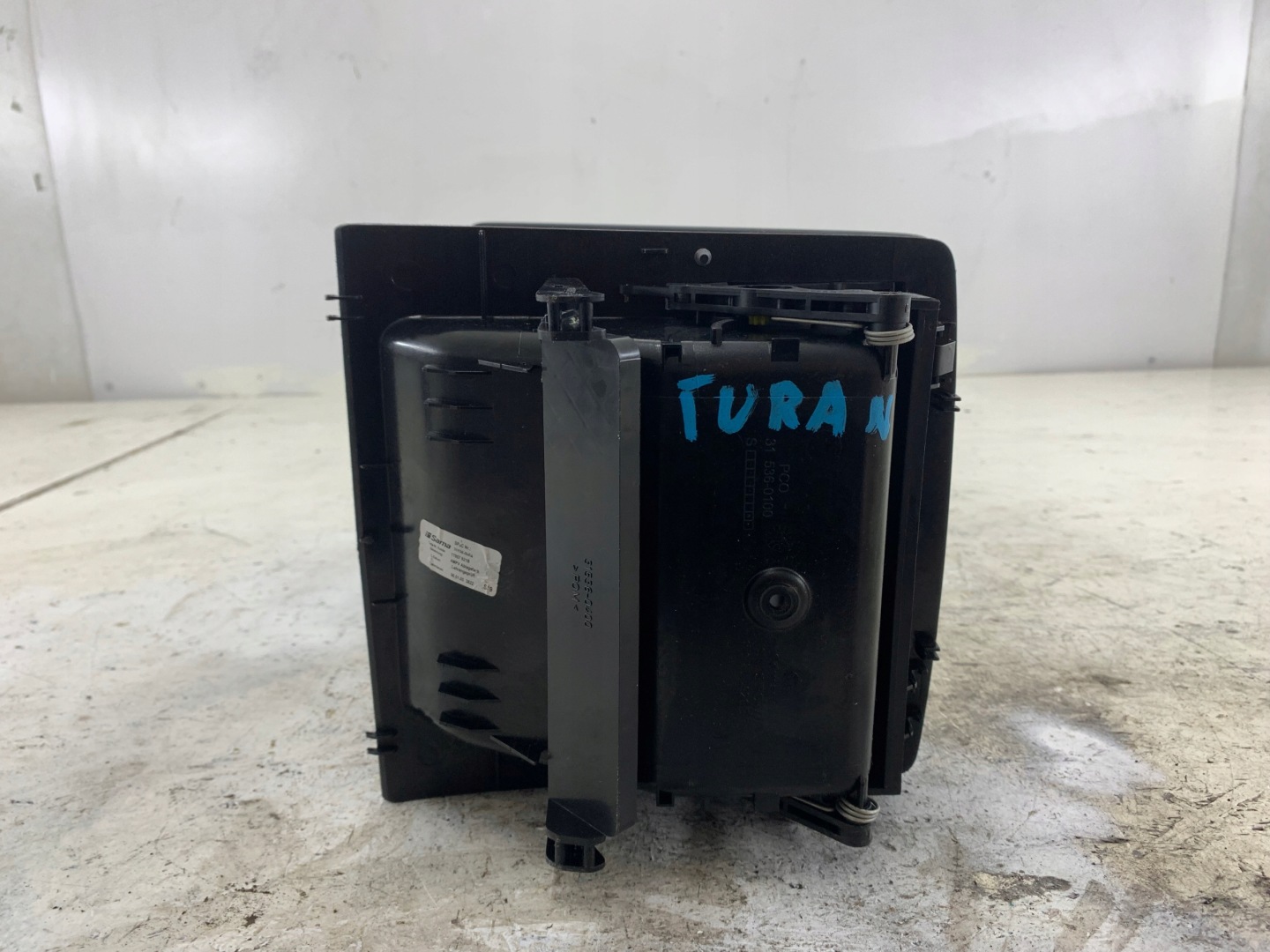 VW TOURAN and passenger compartment upper of the dashboard dashboard 1T857921B