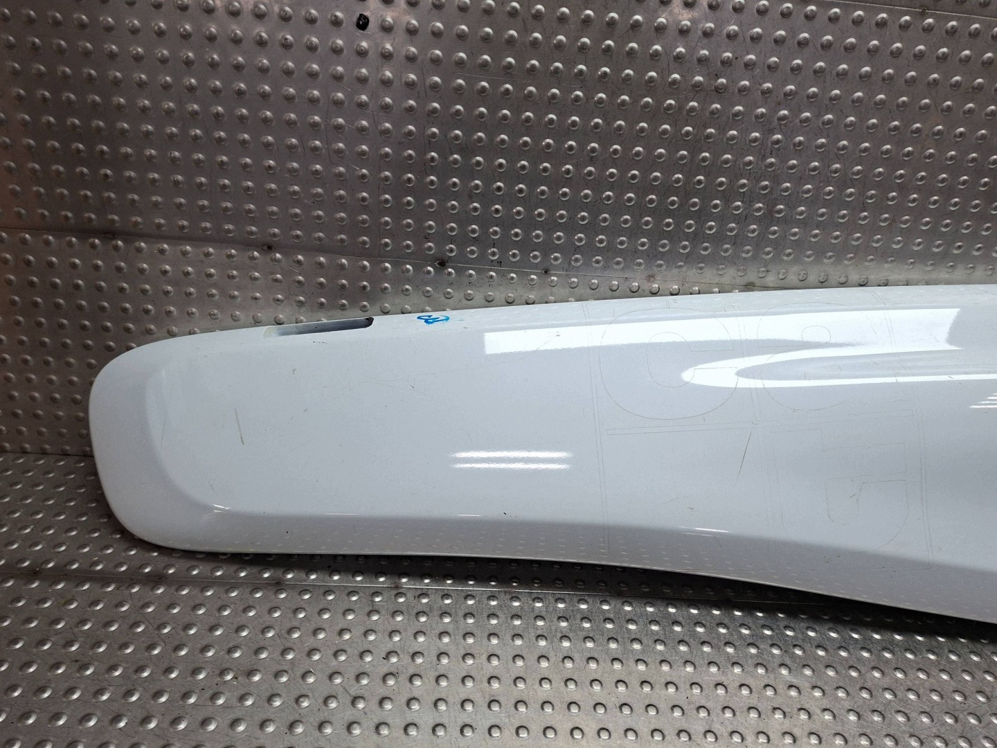 moulding side door left 821530288R RENAULT TWIIZY