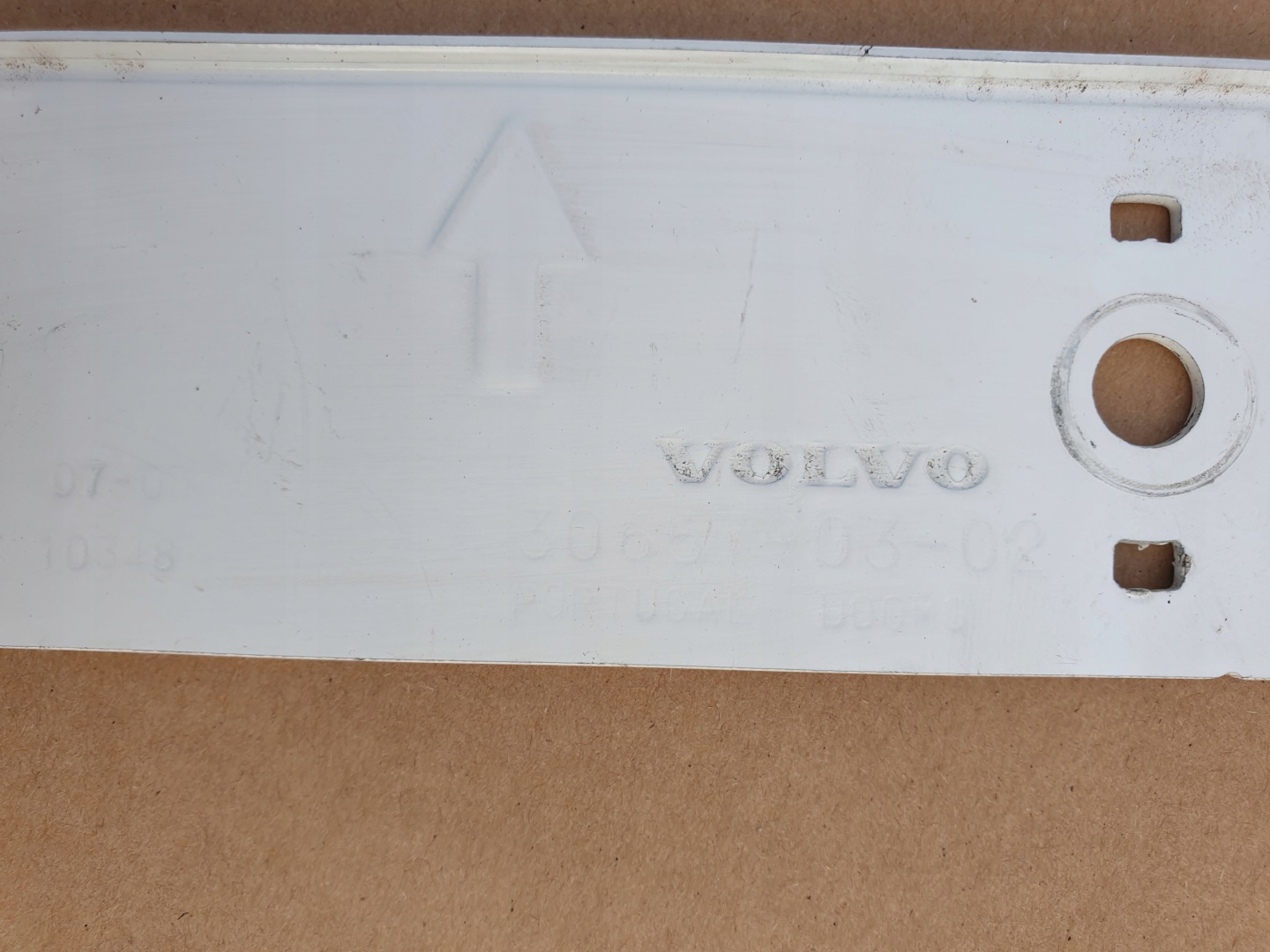 bracket console gearboxes of fuses VOLVO V50 OE