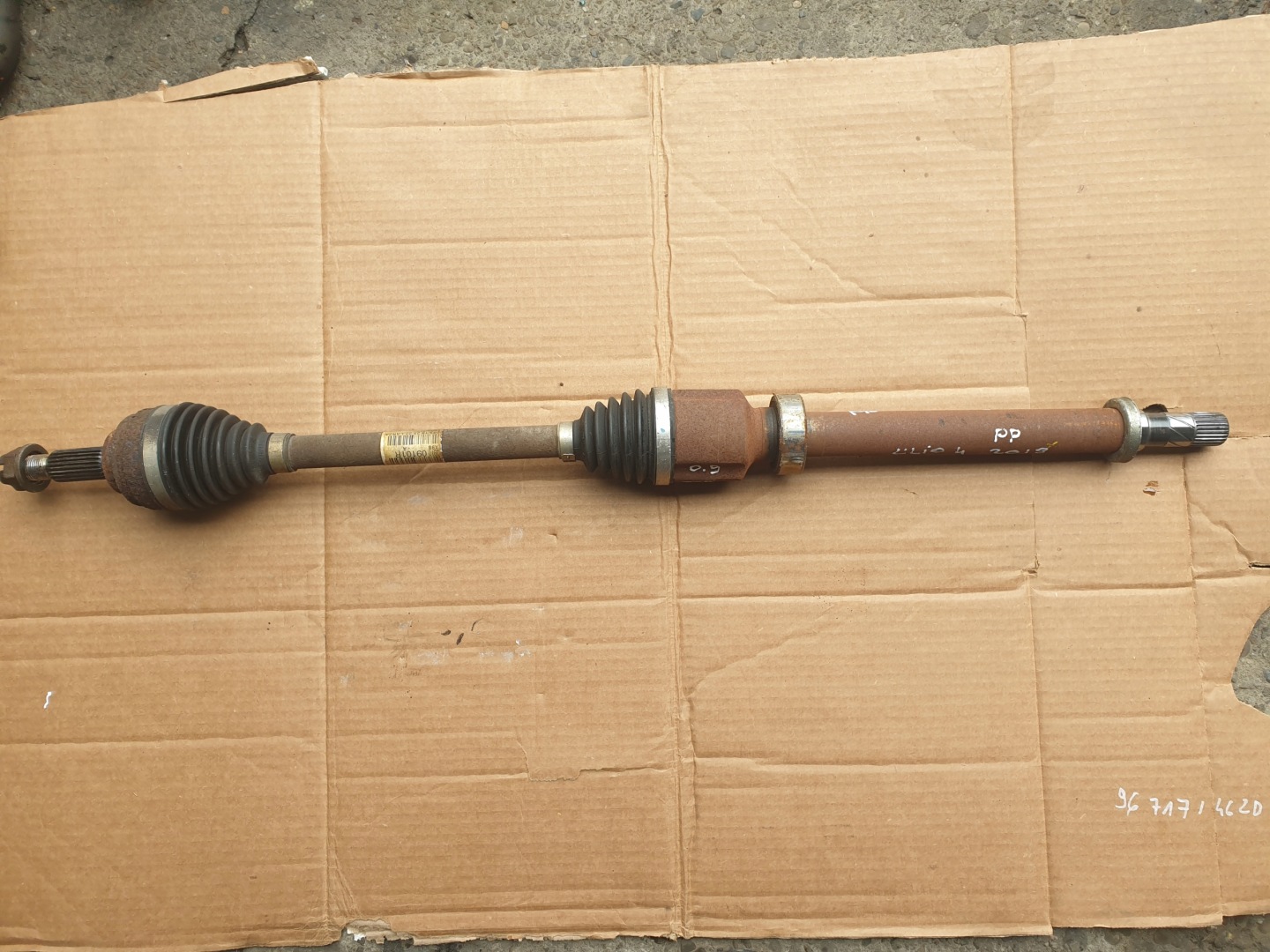 semi-axis right RENAULT CLIO 4 IV 0.9 TCE 391009101R