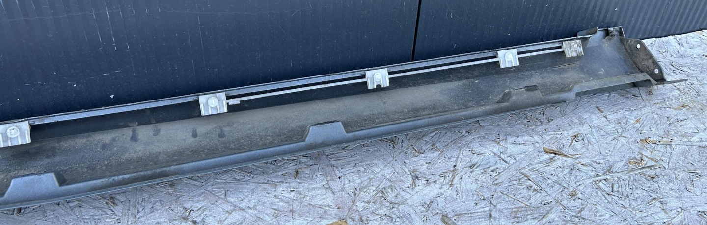 moulding threshold left VW PASSAT B7 KOMBI 10-14 LC7Z