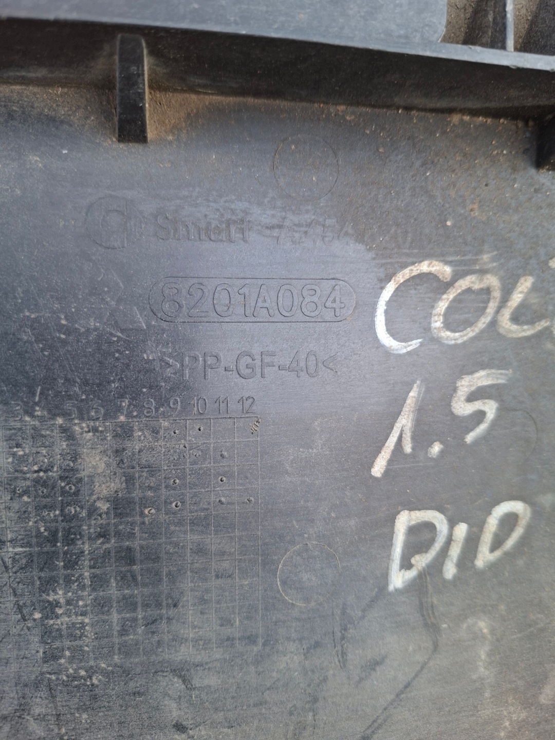 držač akumulatora MITSUBISHI COLT VI 8201A084