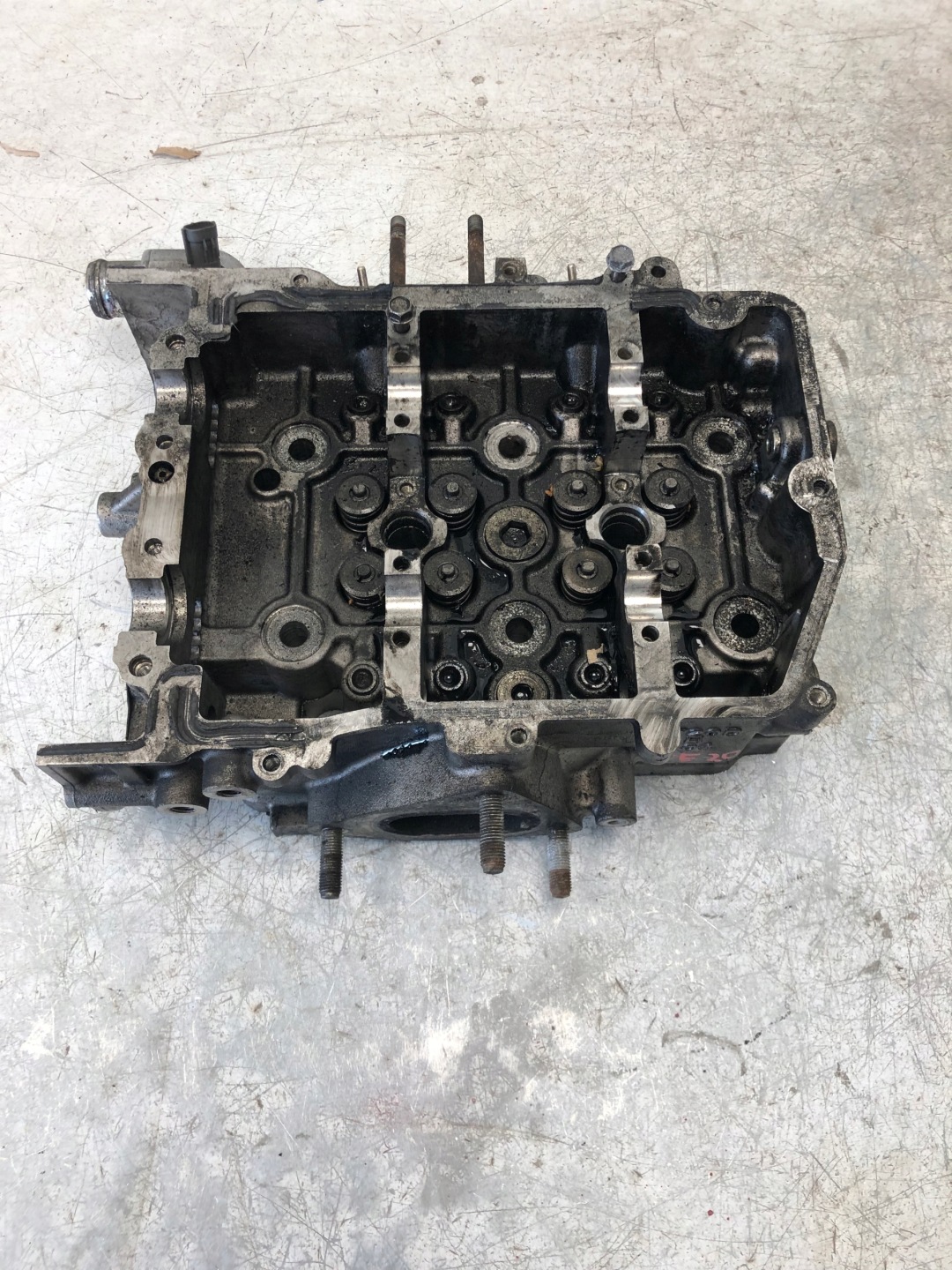 TESTATA SUBARU LEGACY IV 2.0D EE20