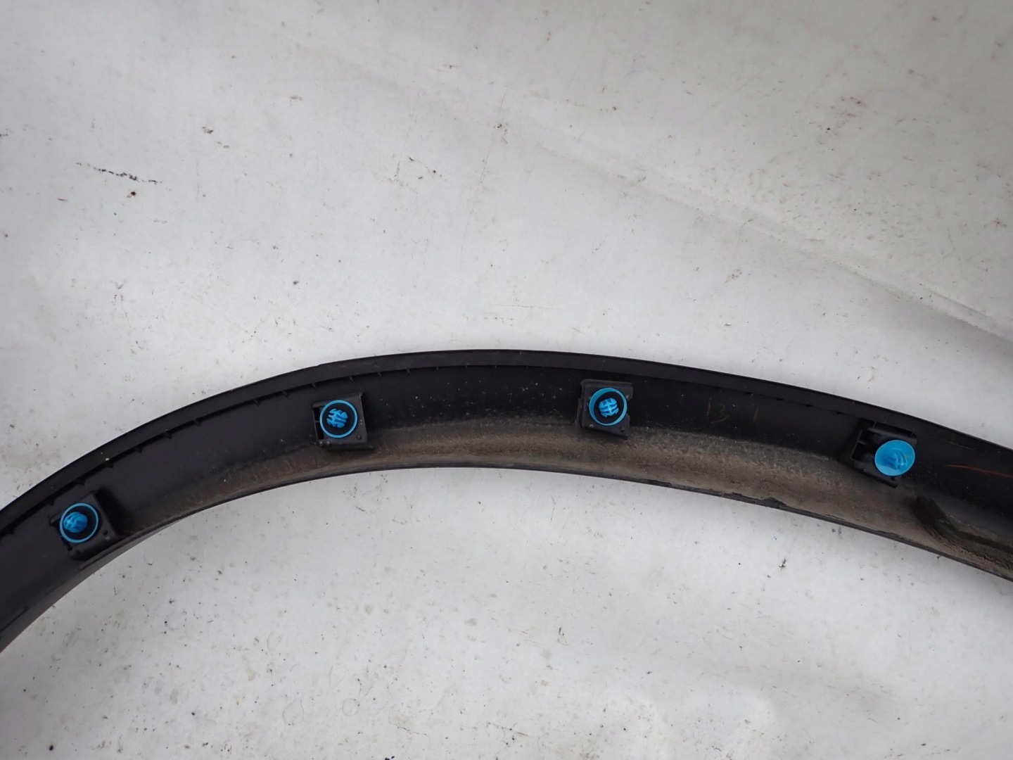 MITSUBISHI ASX and 1 LIFT 12-22 cap right rear part