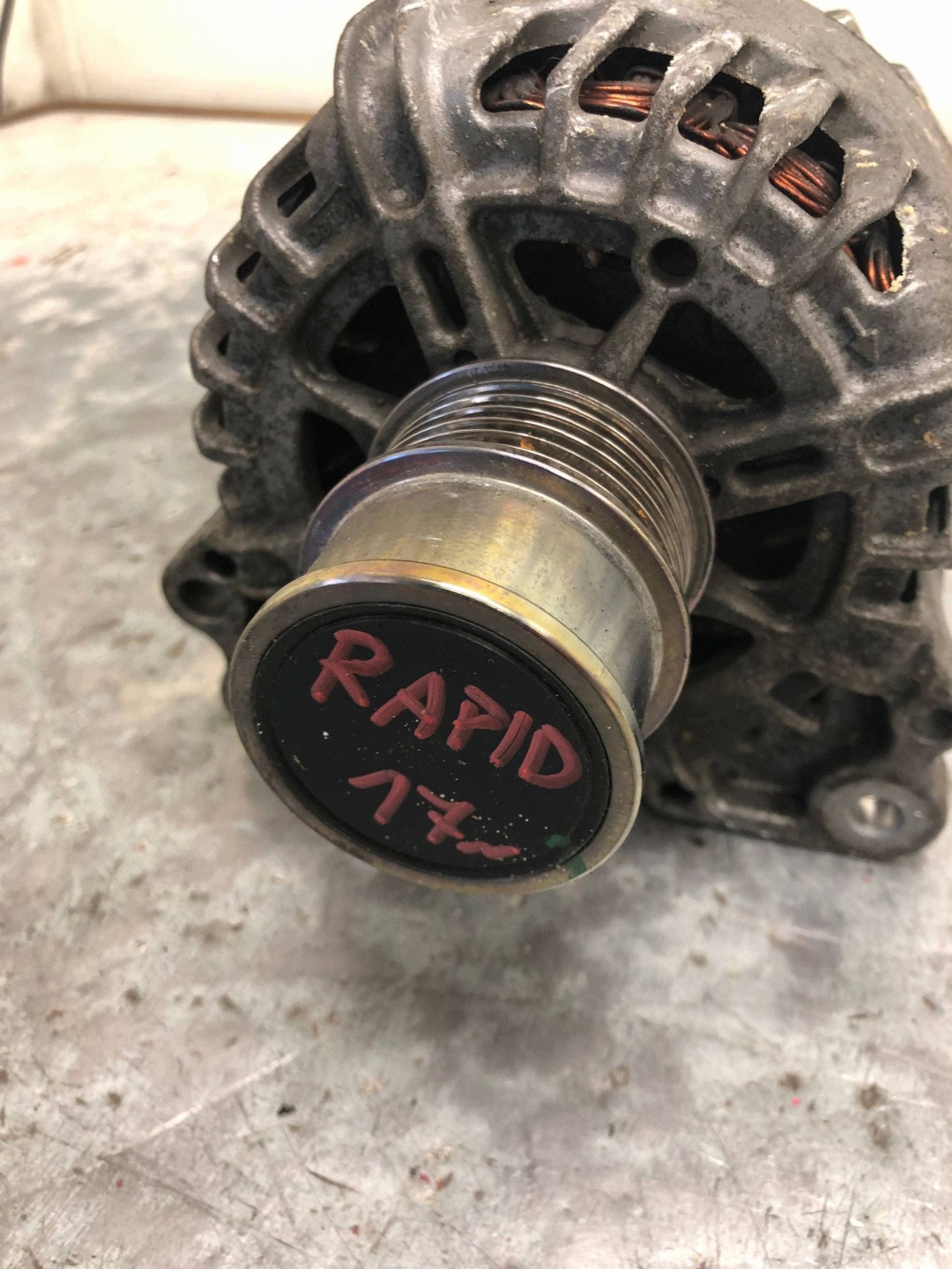 alternator SKODA RAPID 04E903015